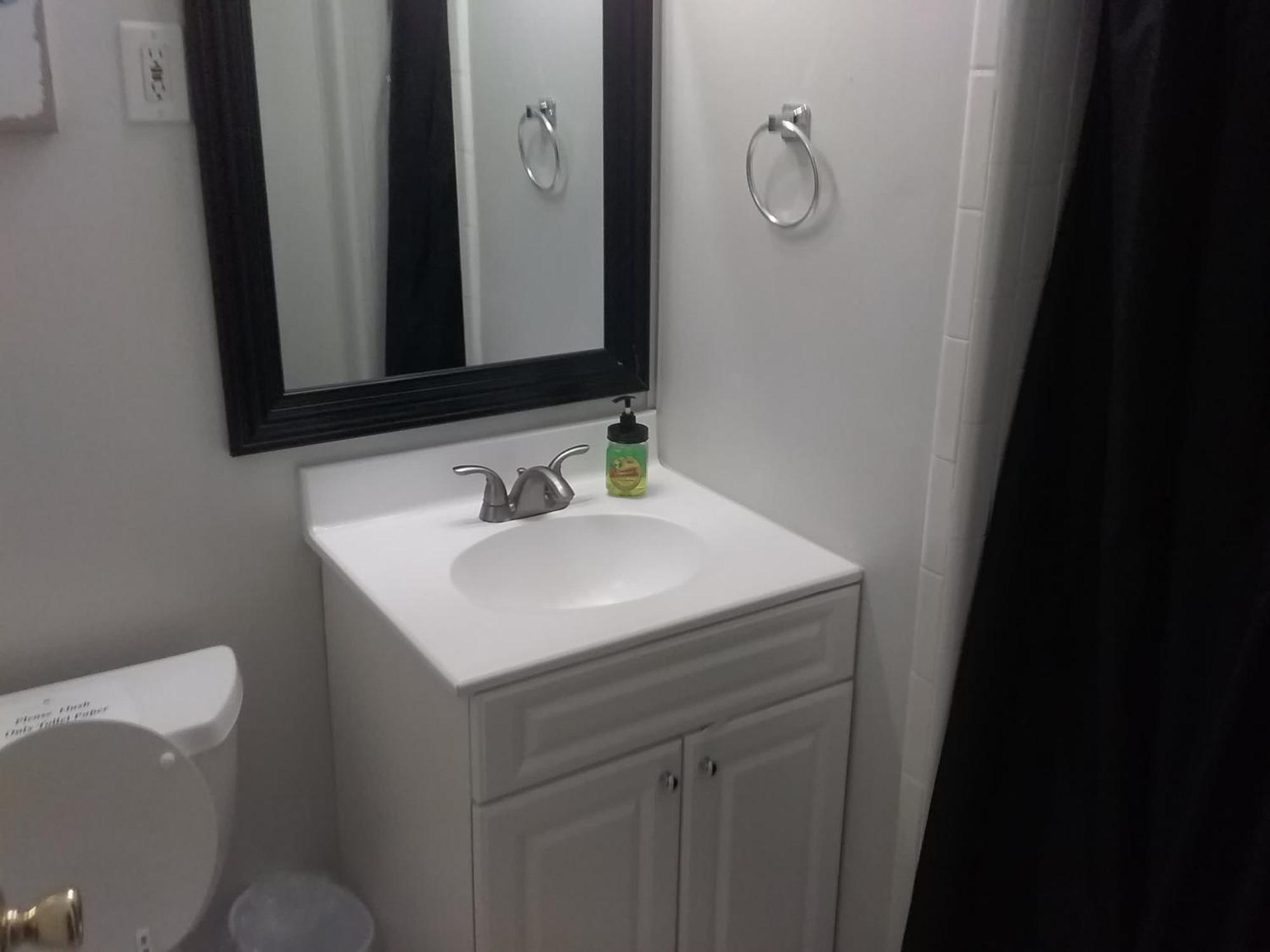 Holiday home Halcyon Hangout-mins To Downtown-ping Pong-pets *