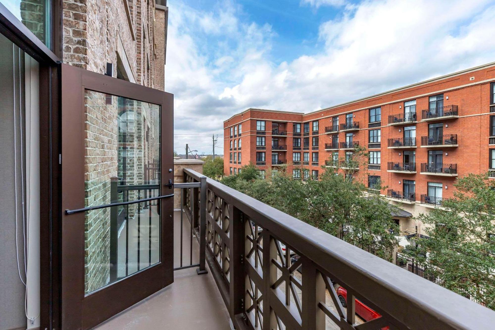 Hotel Cambria Downtown Historic District Savannah