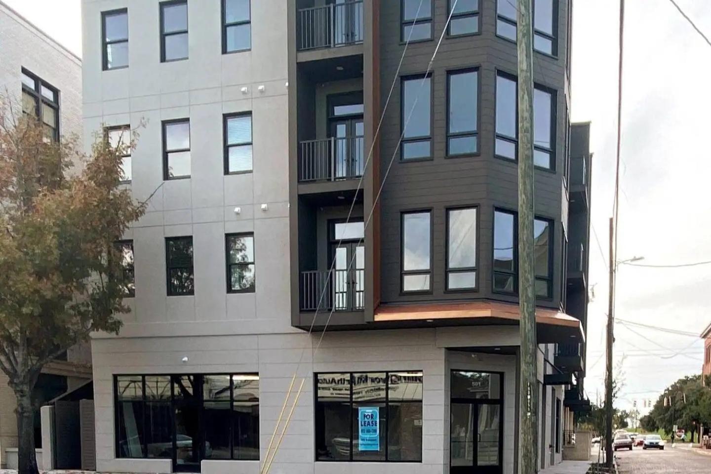 Apartment Downtown, Contemporary, 2 Bedroom, Roof Terrace! 3b *