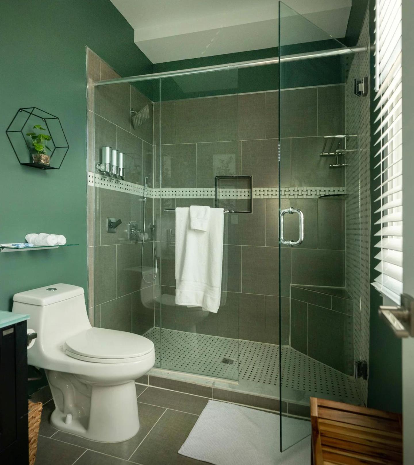 Downtown, Contemporary, 2 Bedroom, Roof Terrace! 4a Apartment