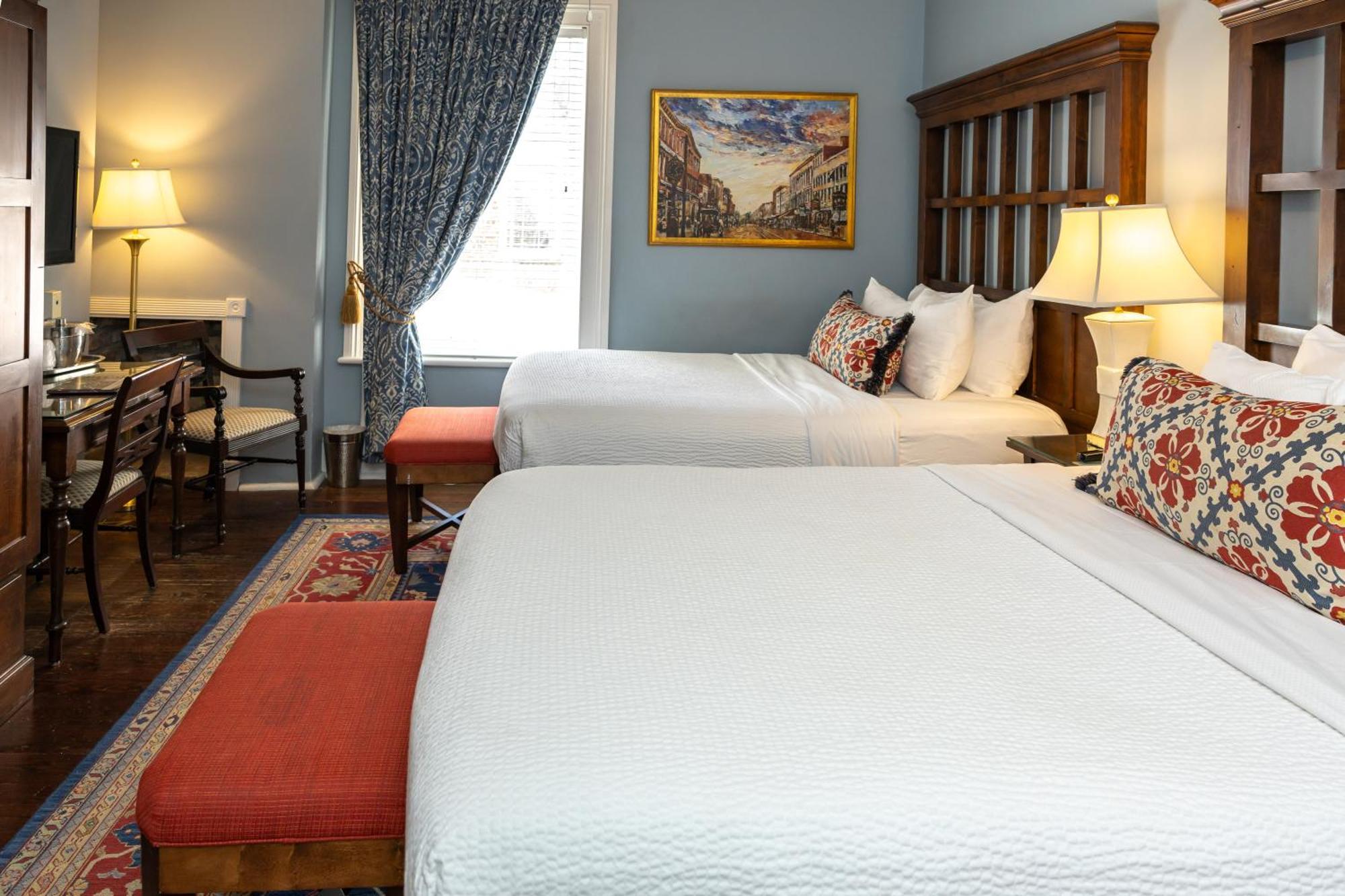 The Marshall House, Historic Of Collection Hotel 4*