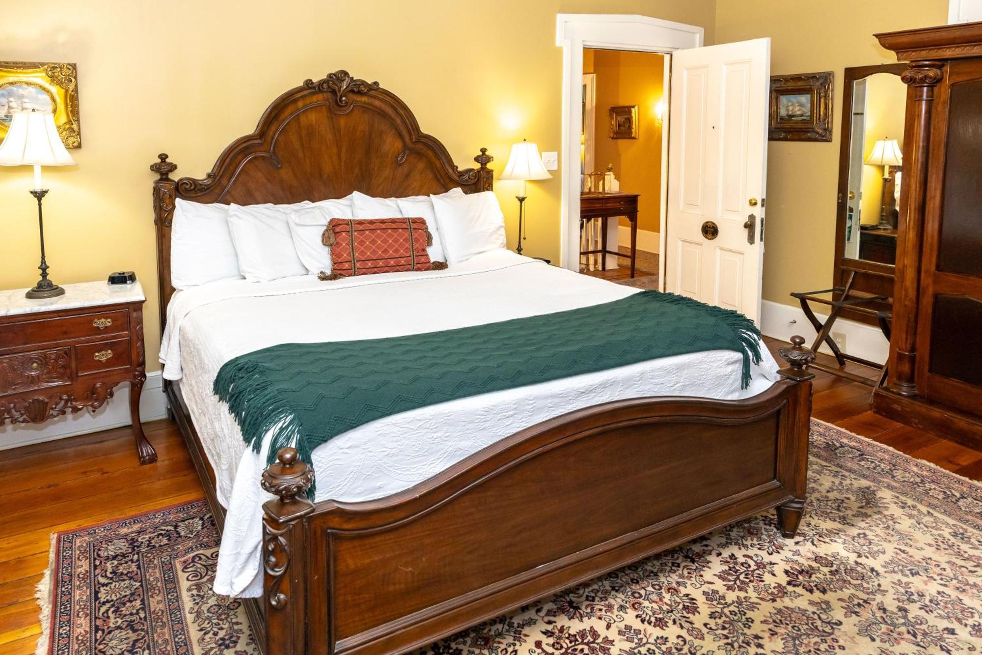 Bed & Breakfast Eliza Thompson House, Historic Of Collection (adults Only) 4*