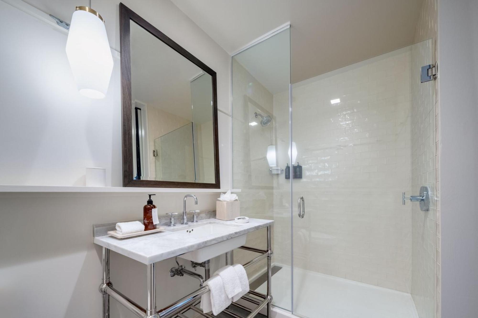 The Alida, Savannah, A Tribute Portfolio 5* Savannah