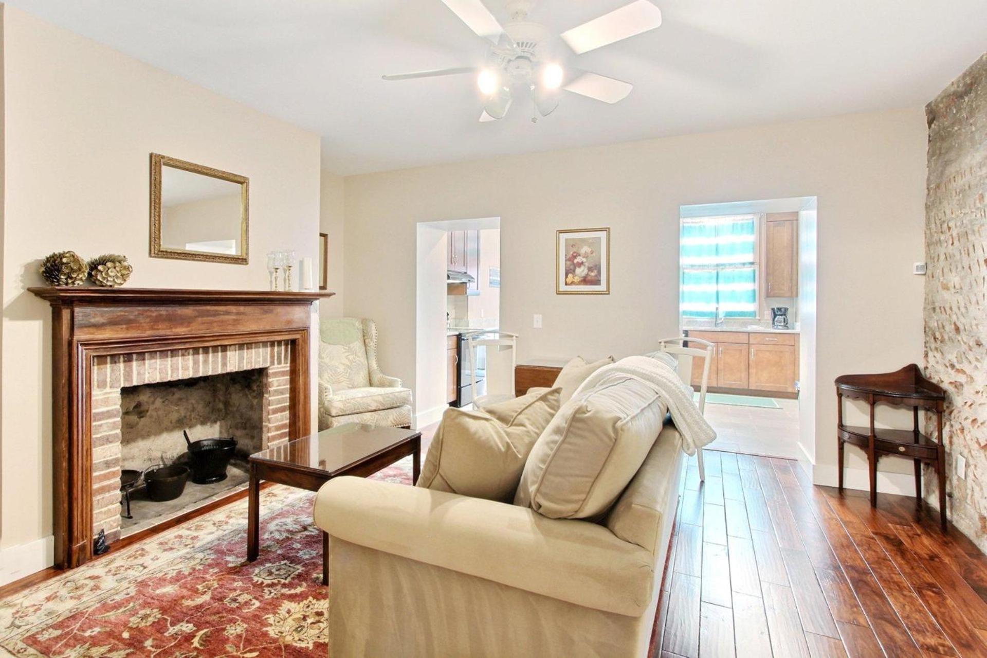 Change Of Place Garden Level Apartment Savannah