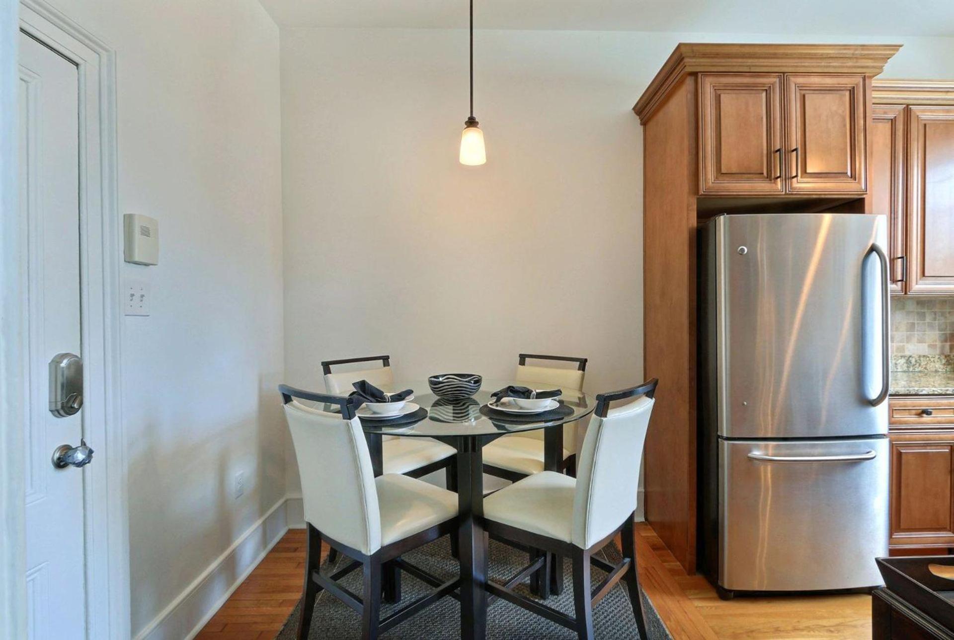Romancing The Jones Apartment *