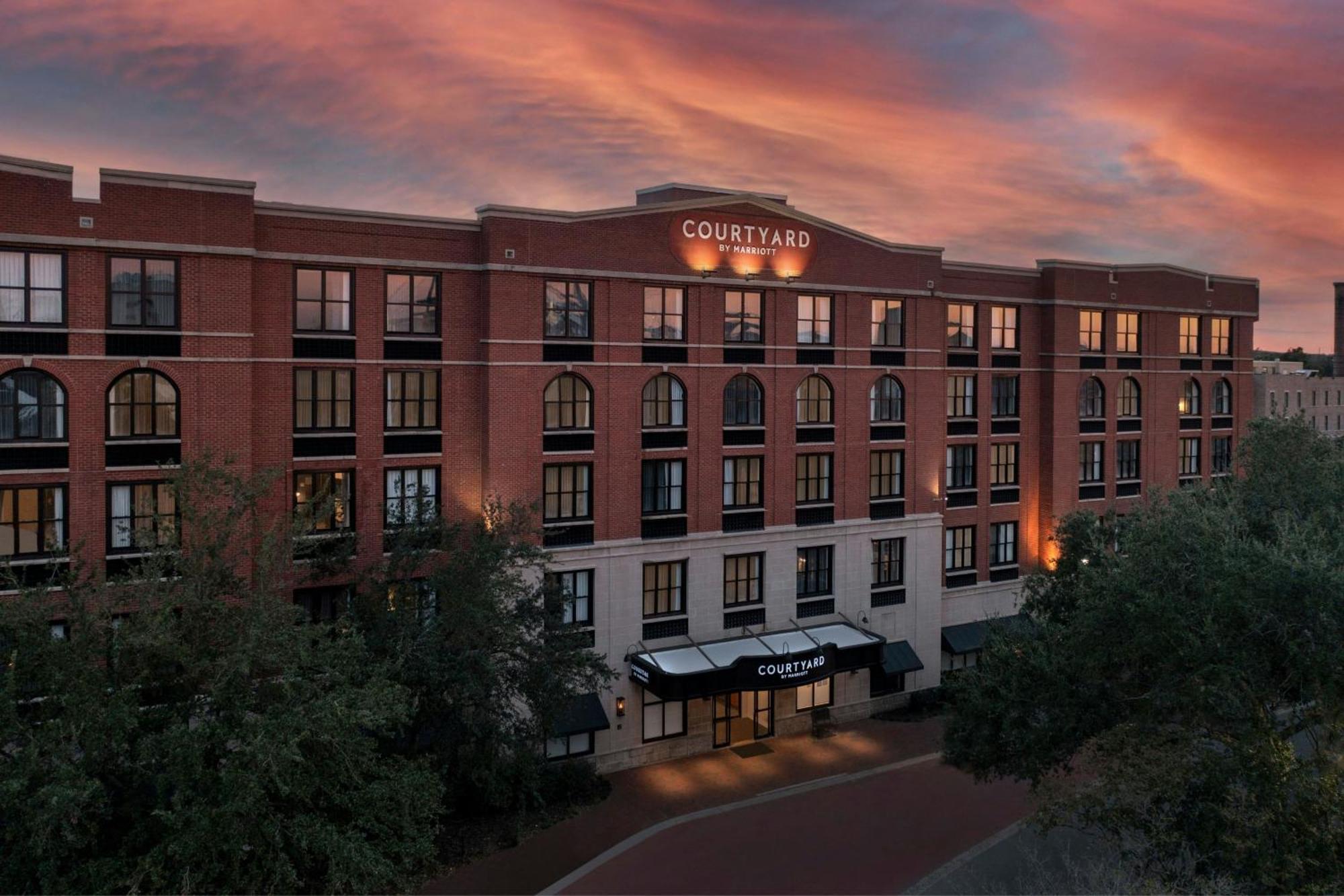 Hotel Courtyard By Marriott Downtown - Historic District
