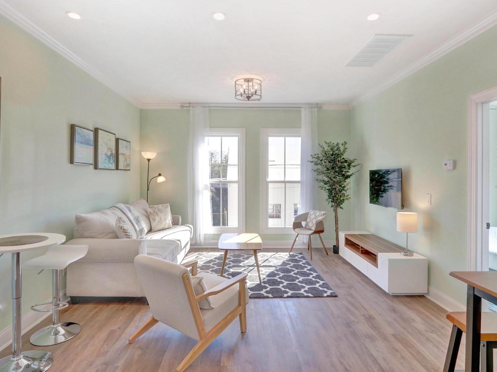 Gaston Hideaway Savannah
