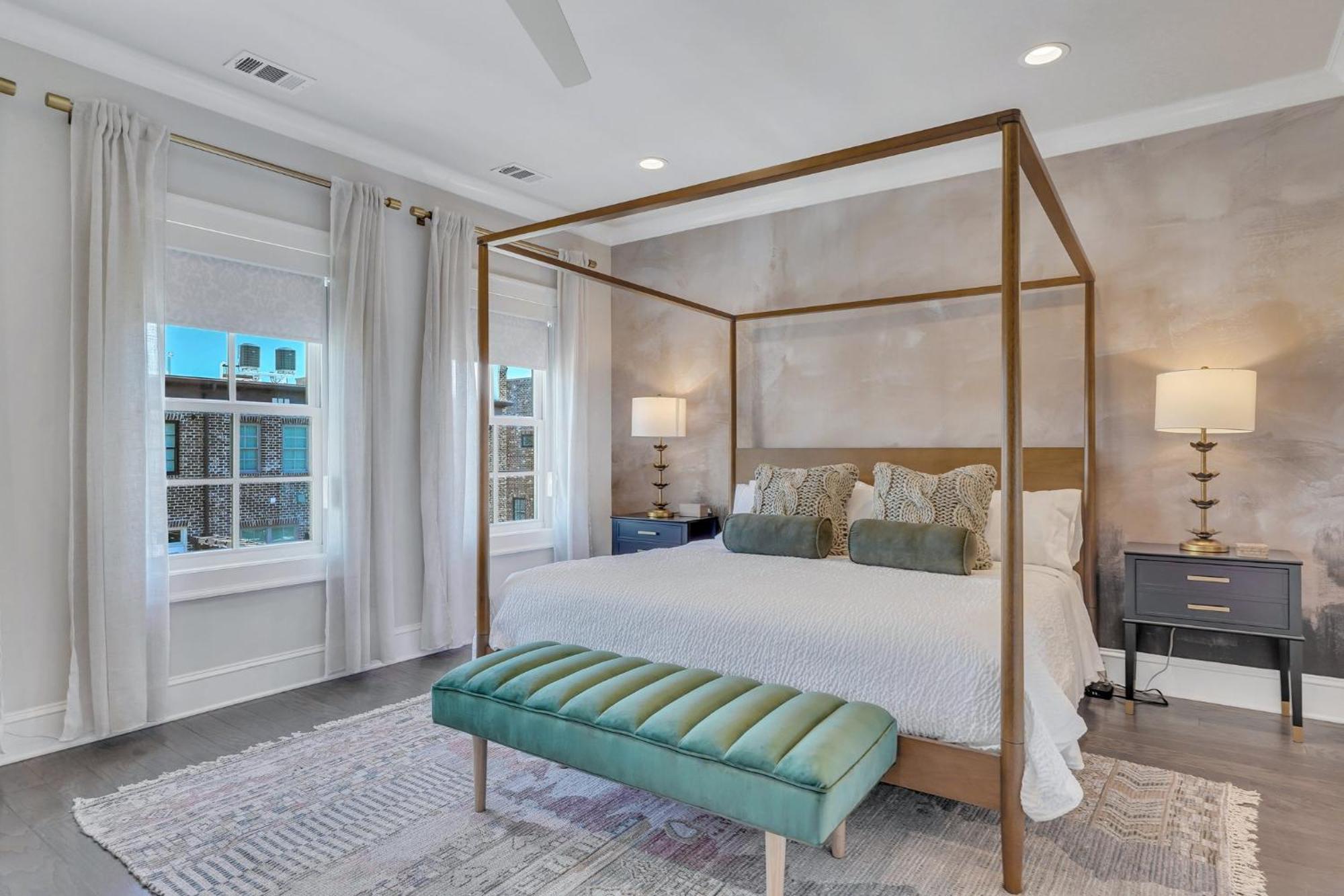 Waterside Retreat, Steps To River Street Savannah