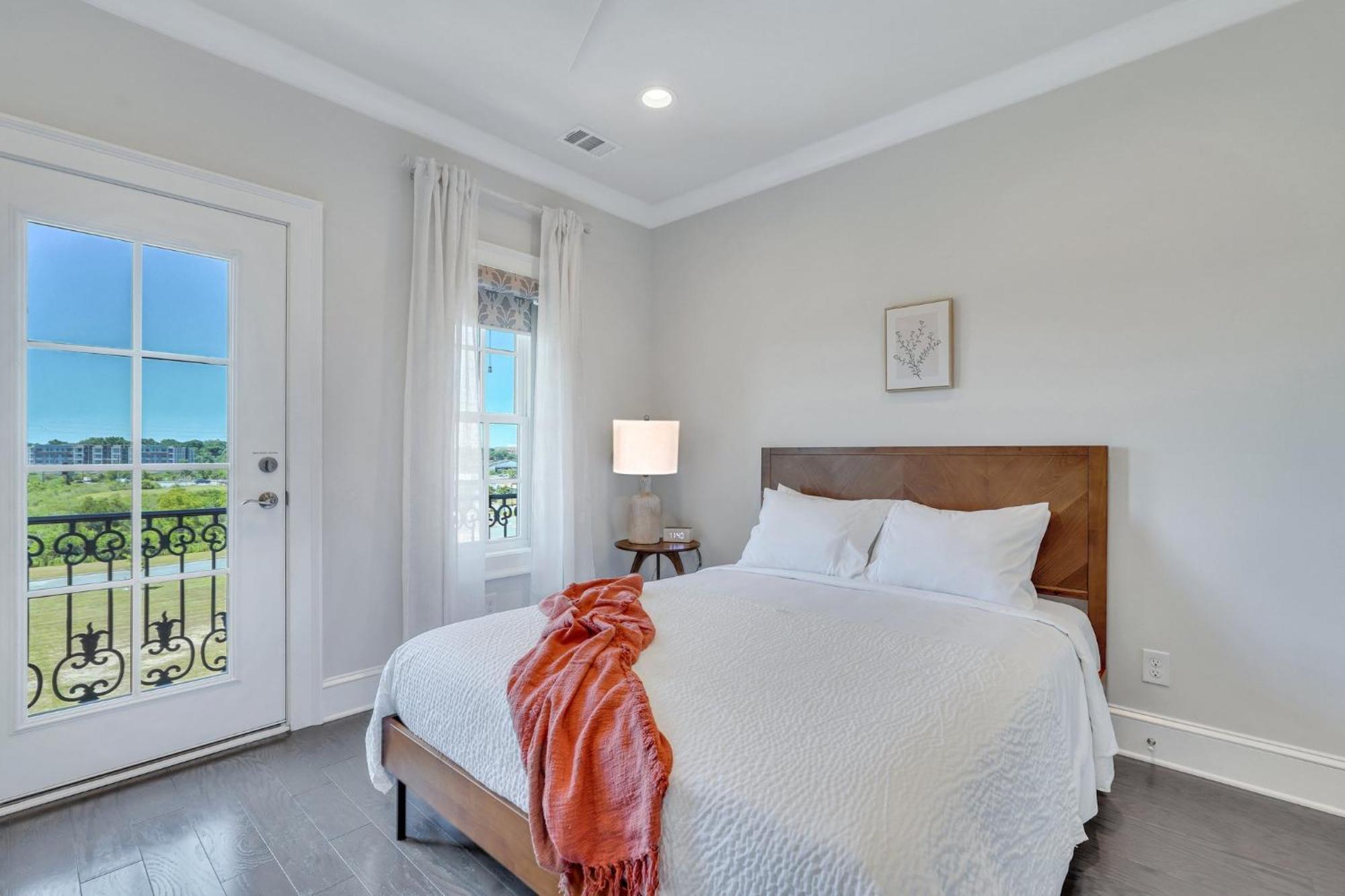Waterside Retreat, Steps To River Street * Savannah