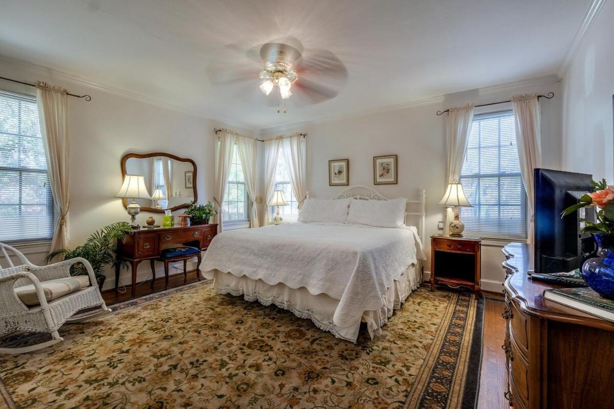 Paula Deen House Holiday home