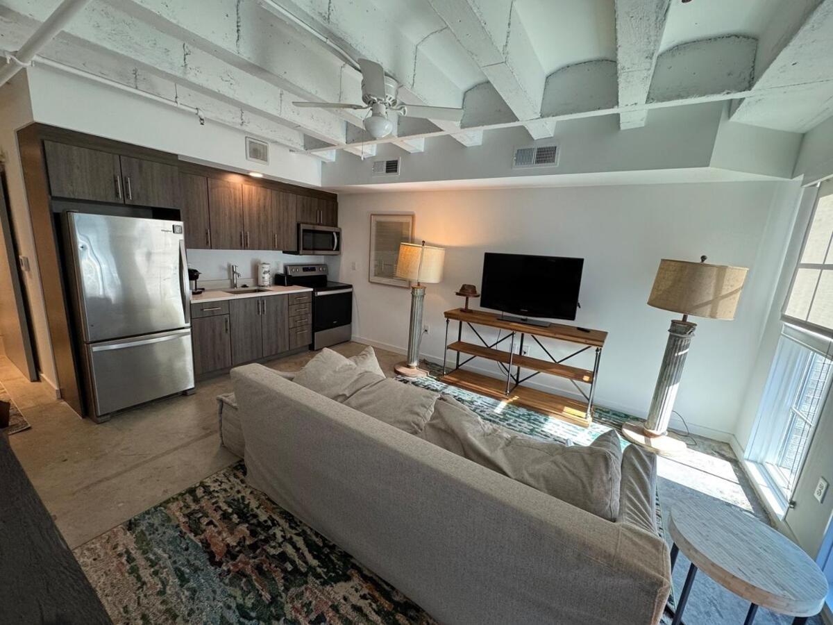 Wright Square Apartment Savannah