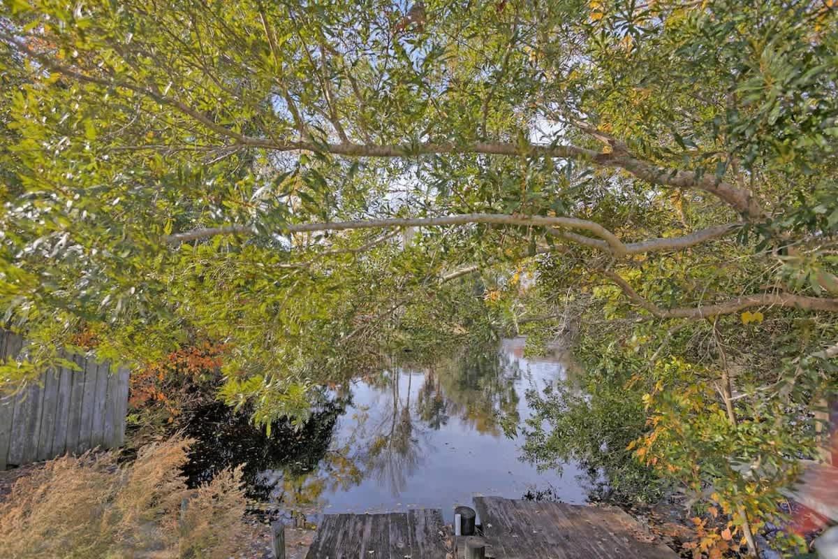 Family & Dog-friendly House W Pool & Entertainment Galore! Halfway To Downtown And Tybee Savannah