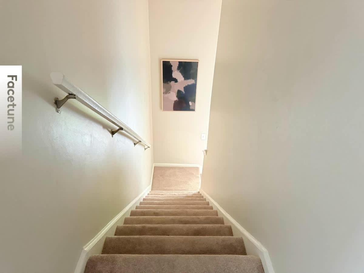 Charming For Family And Dogs Near & Holiday home