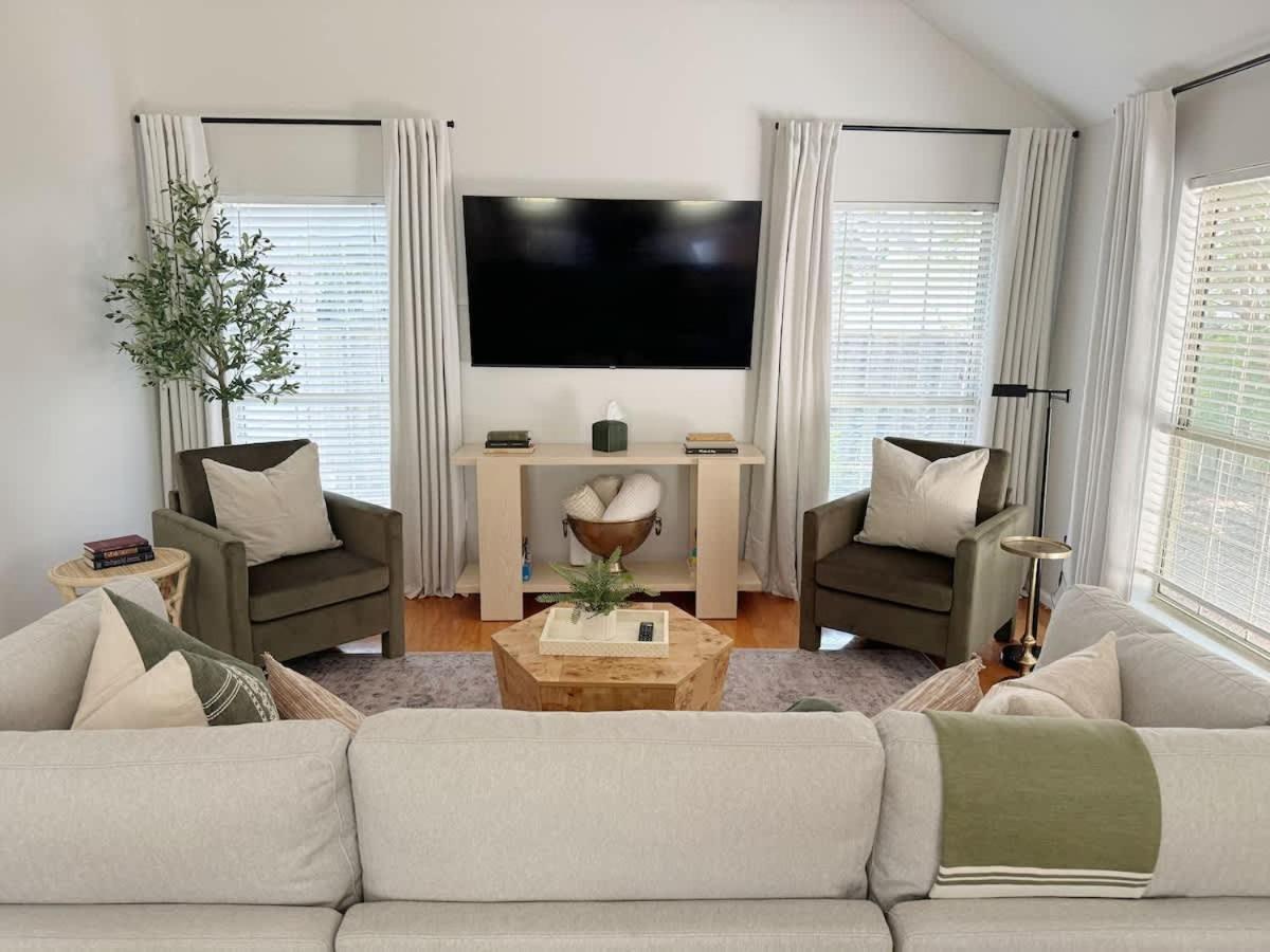 Holiday home Charming For Family And Dogs Near &