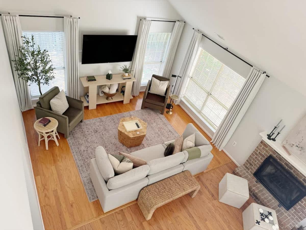 Charming For Family And Dogs Near &