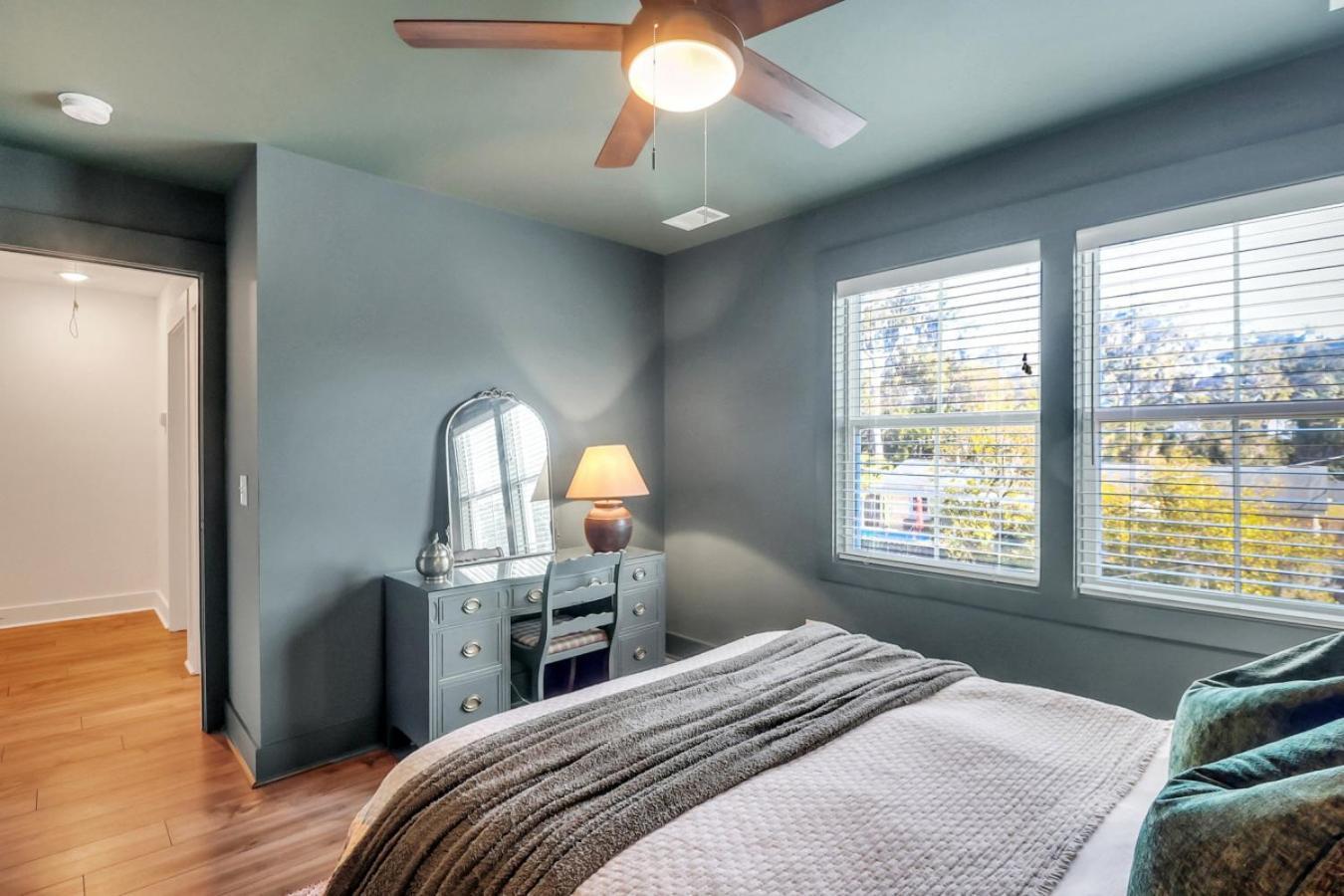 Comfort Sanctuary By Oatland Island Wildlife Center Holiday home
