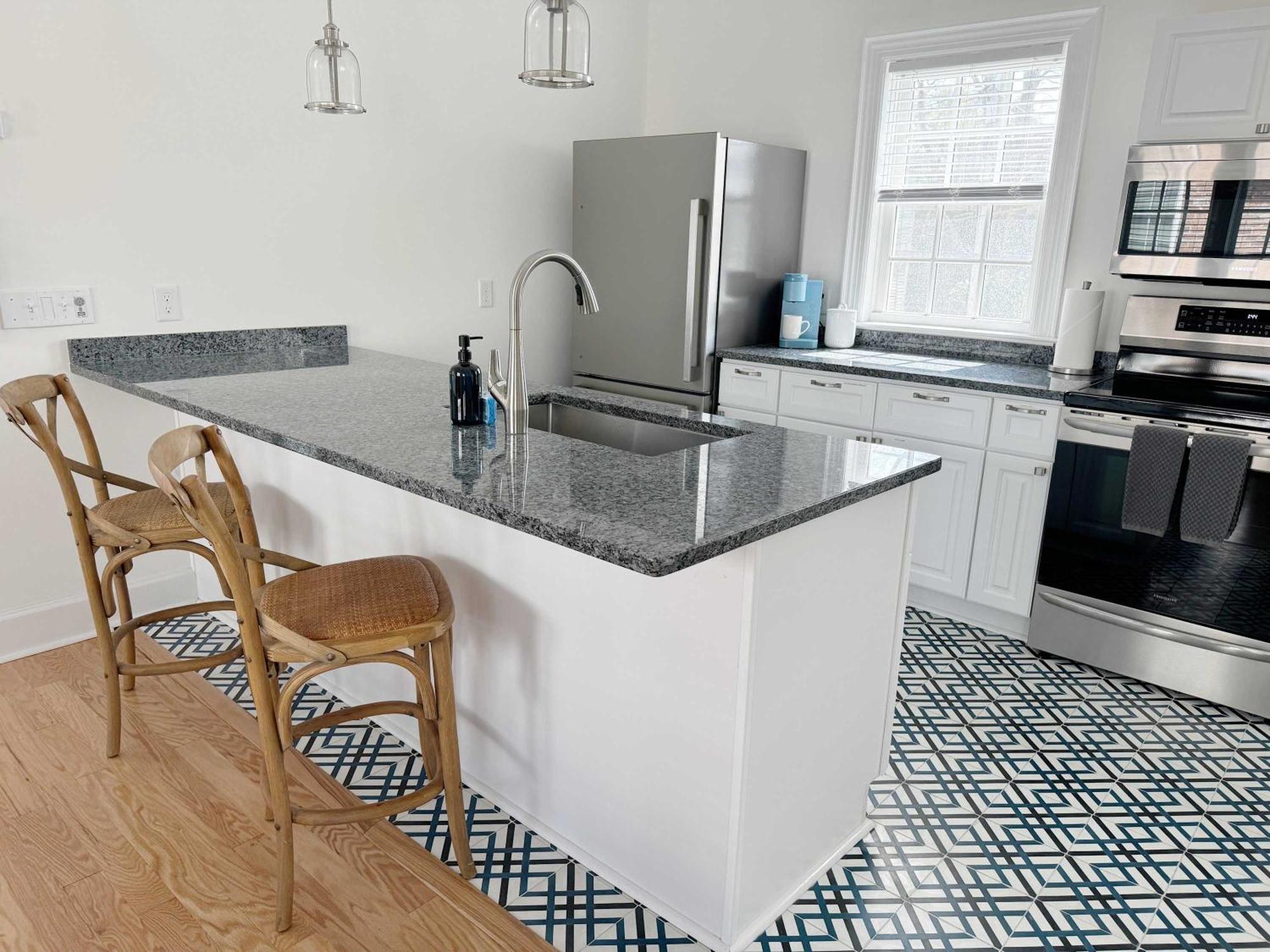 Apartment Sunny & Playful Carriage House In Downtown Here And Walk Everywhere Savannah