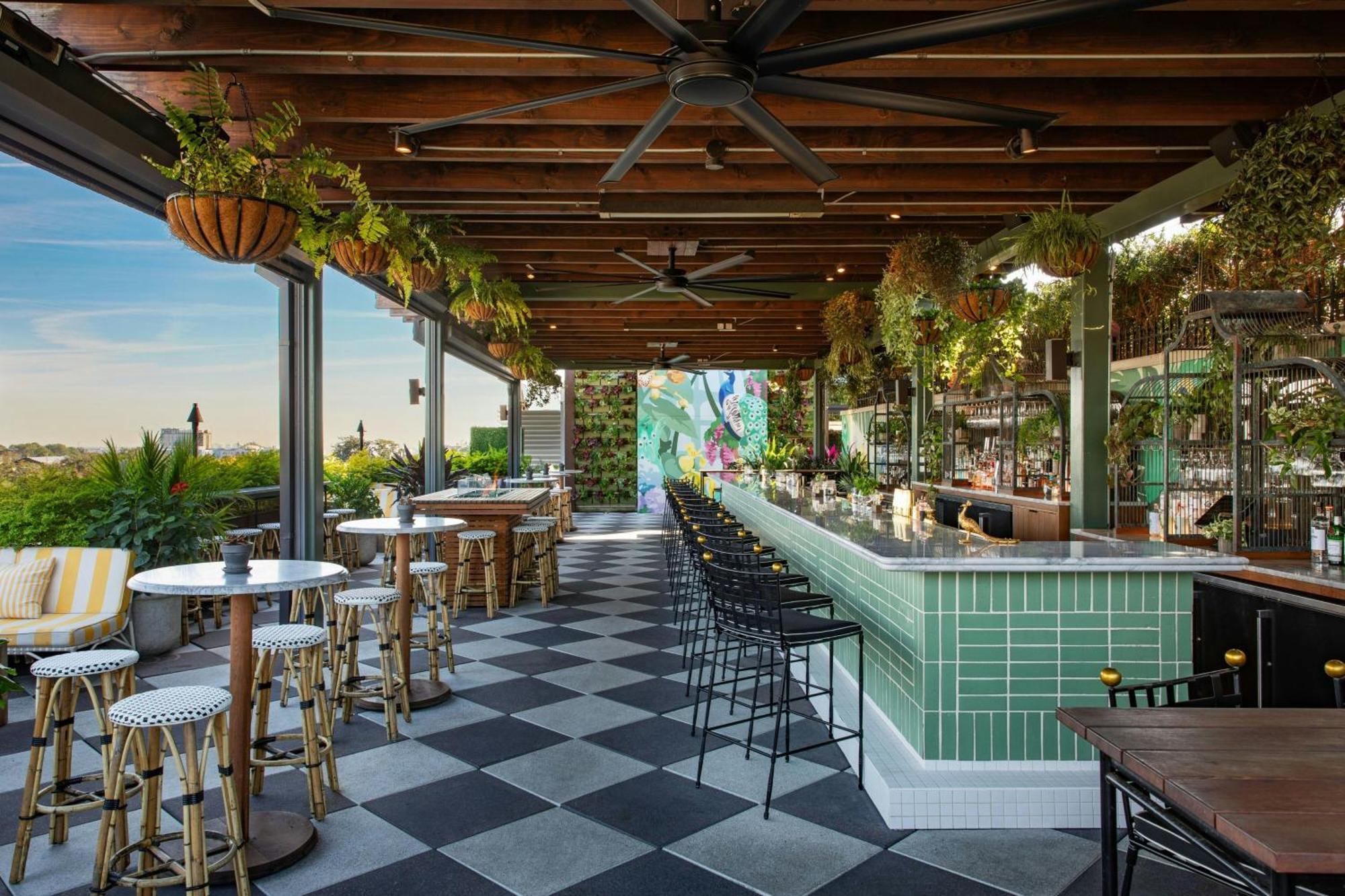 Perry Lane Hotel, A Luxury Collection Hotel, 5*