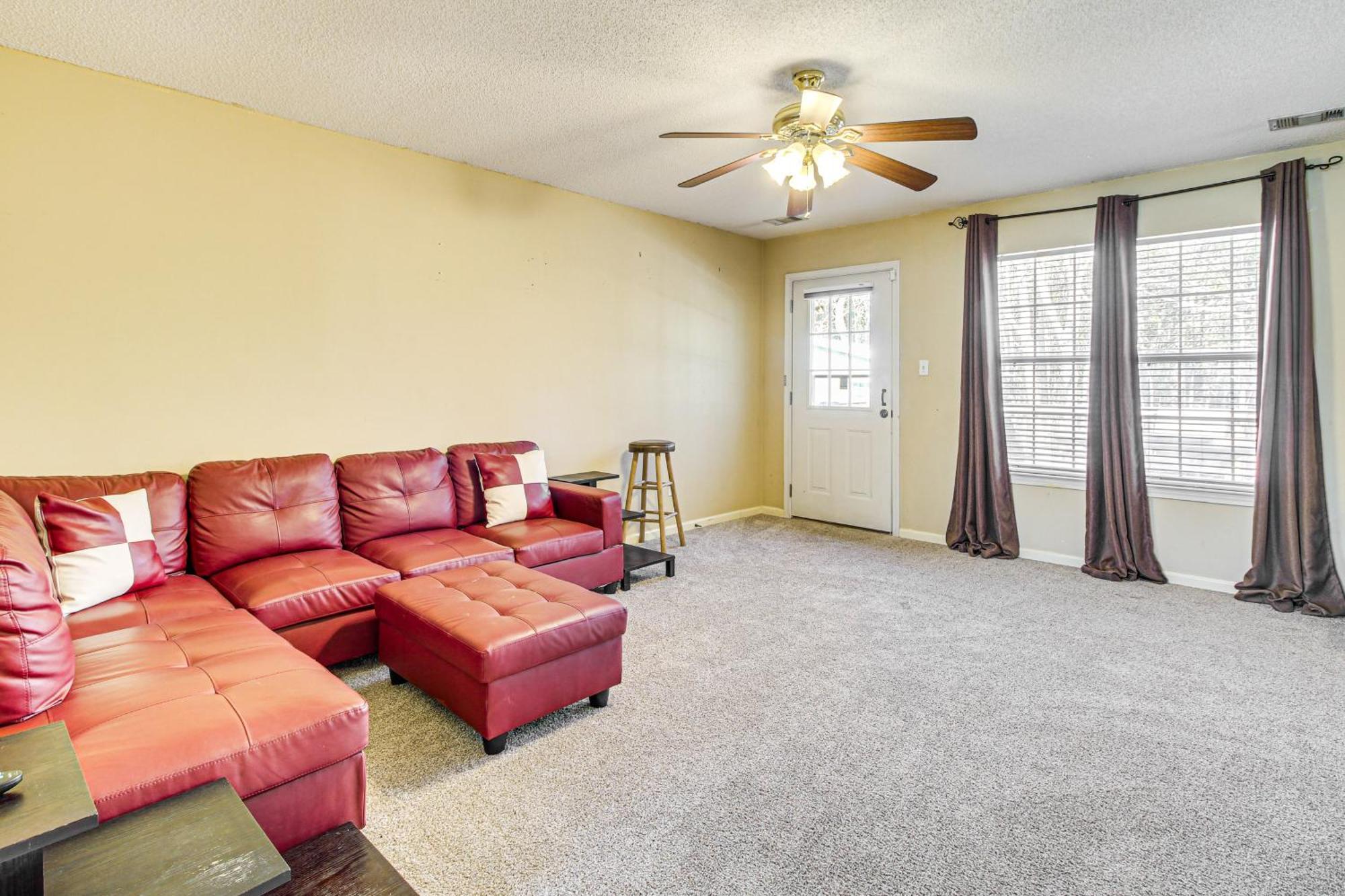 Holiday home 3 Mi To Hunter Army Airfield With Serene Deck Savannah