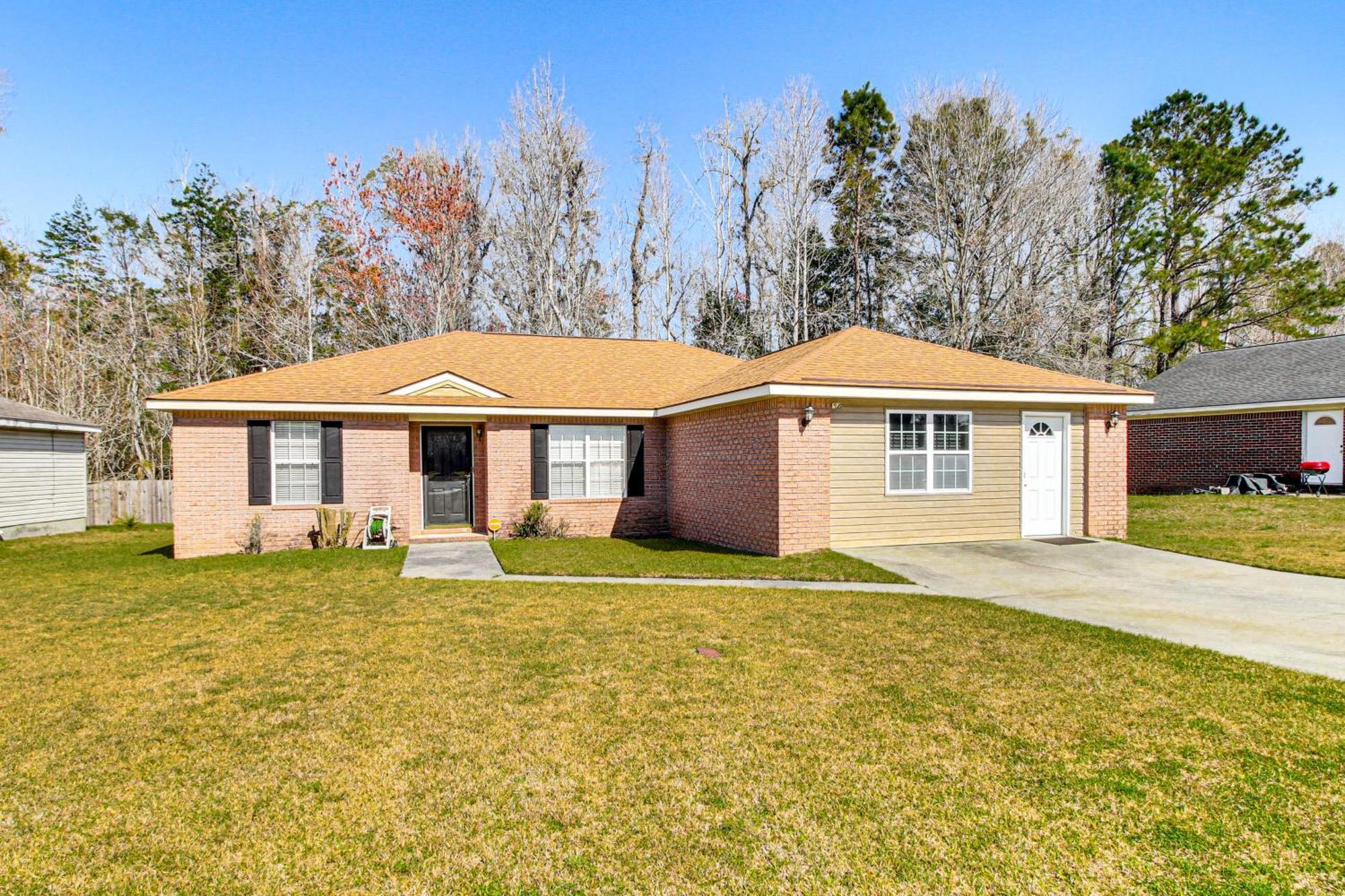 3 Mi To Hunter Army Airfield With Serene Deck Holiday home