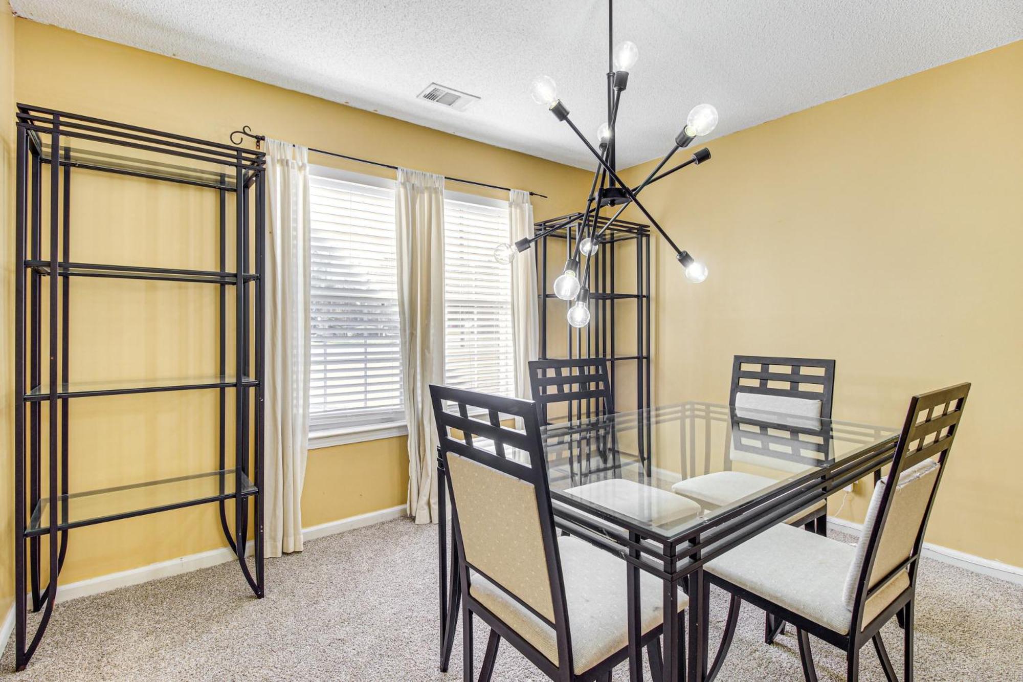 3 Mi To Hunter Army Airfield With Serene Deck *