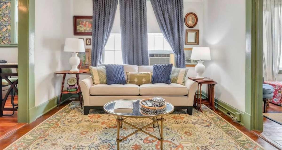 Holiday home The Graham On Oglethorpe Square