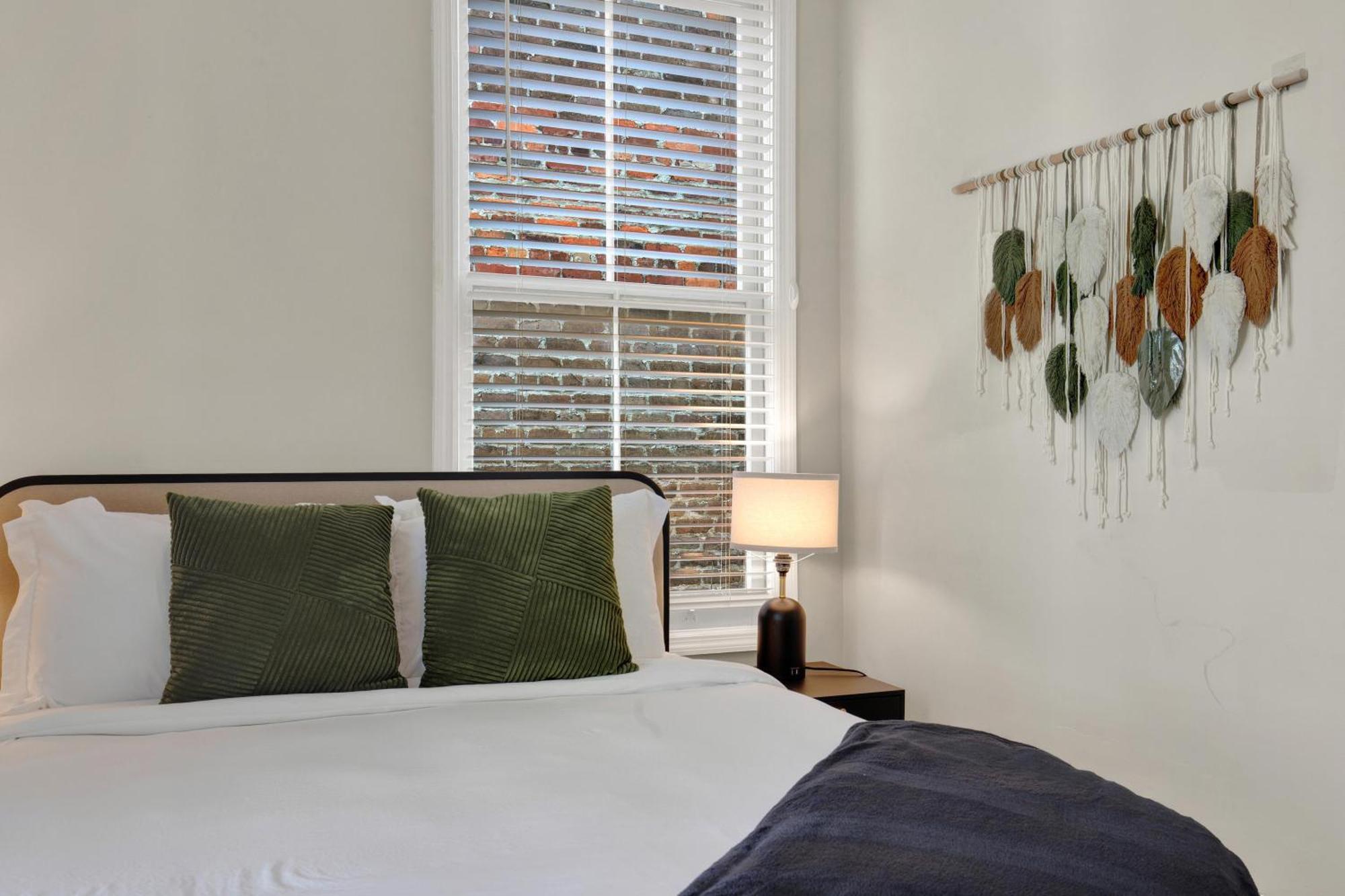 Crawford Square Hideaway * Savannah