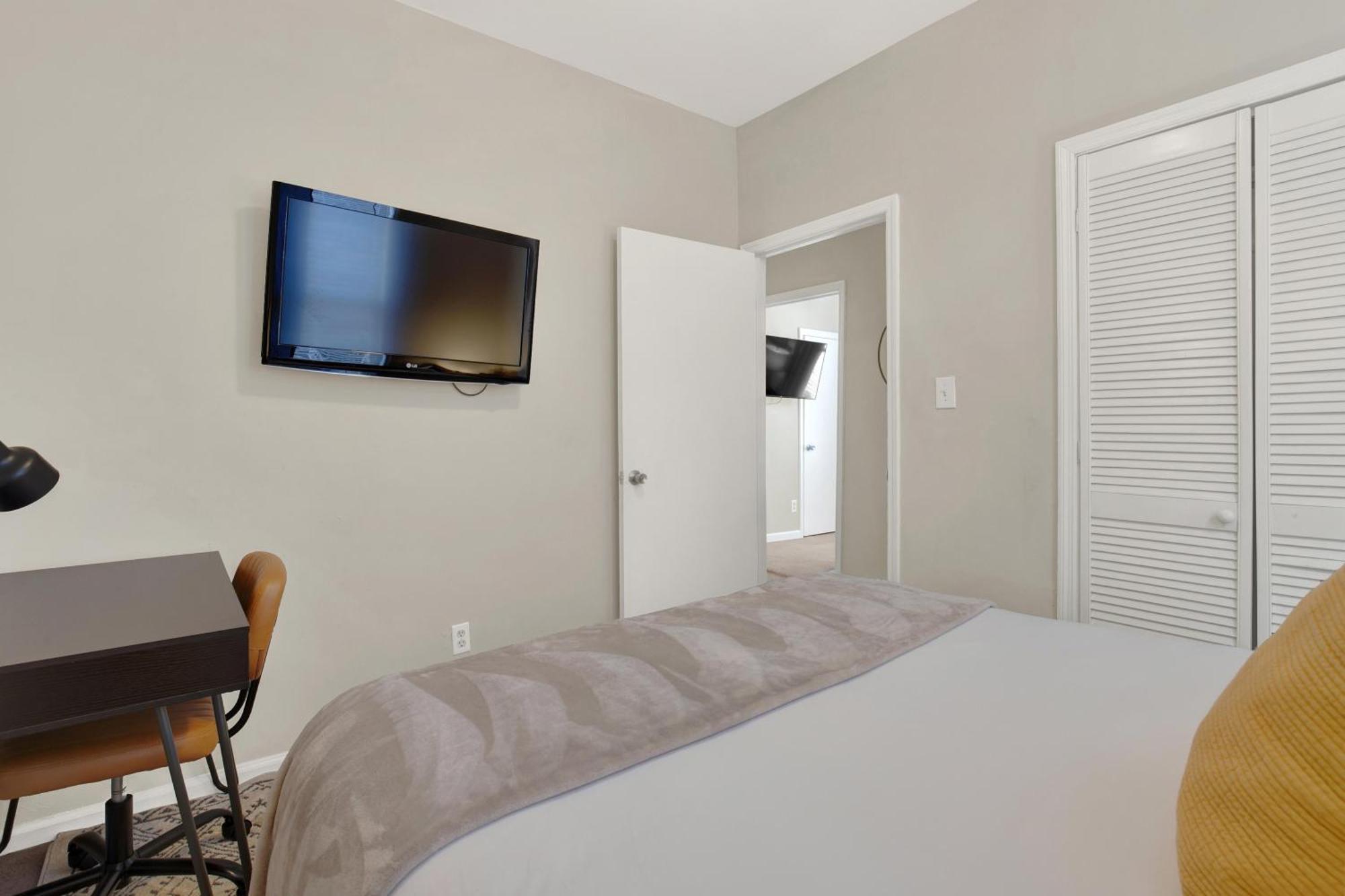 Crawford Square Hideaway Holiday home
