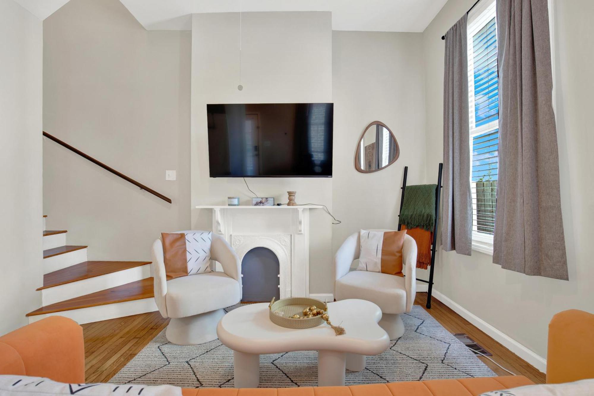 Crawford Square Hideaway *