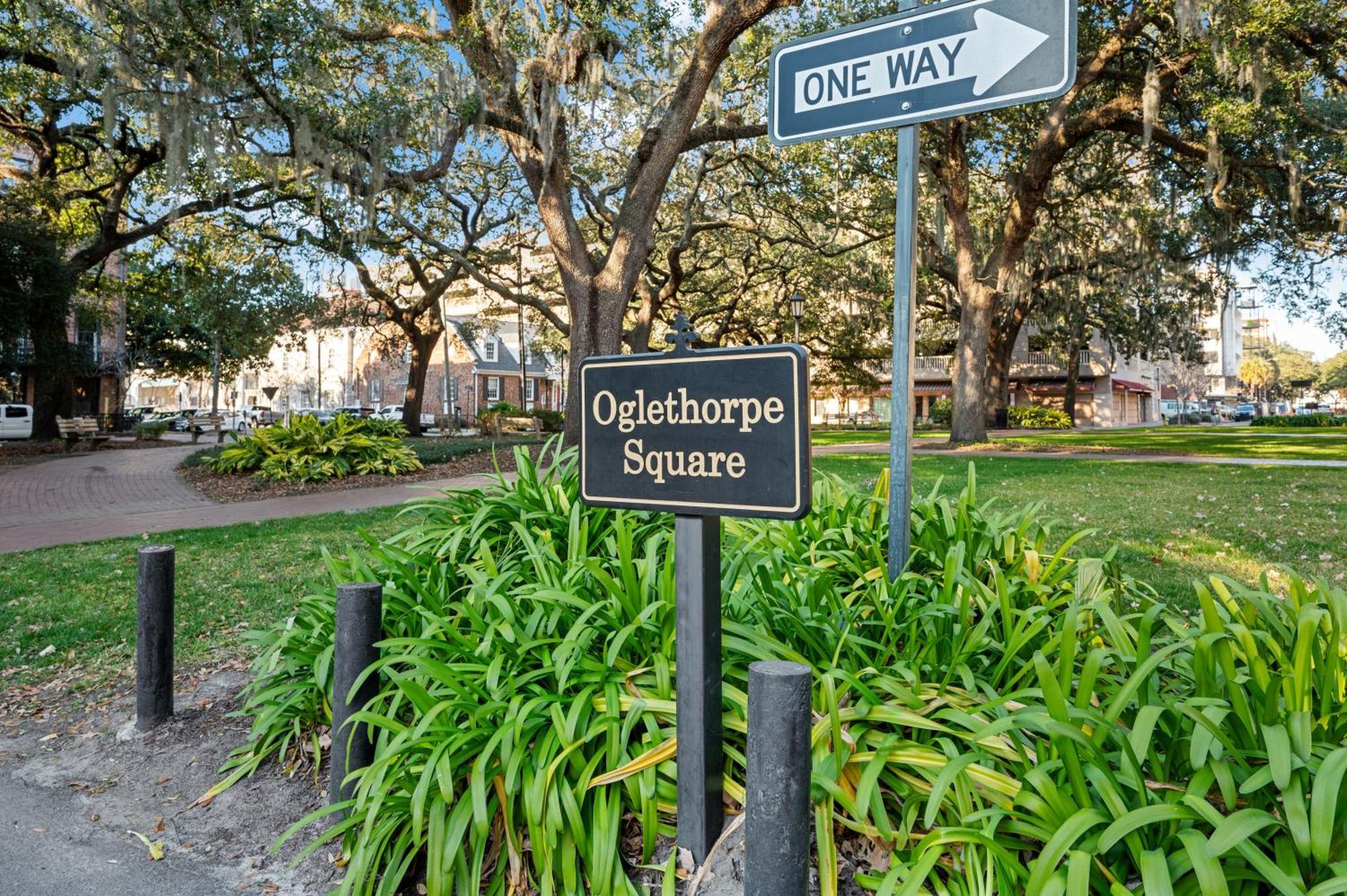 Holiday home Walk To Bars Shopping River Street!-3 Savannah