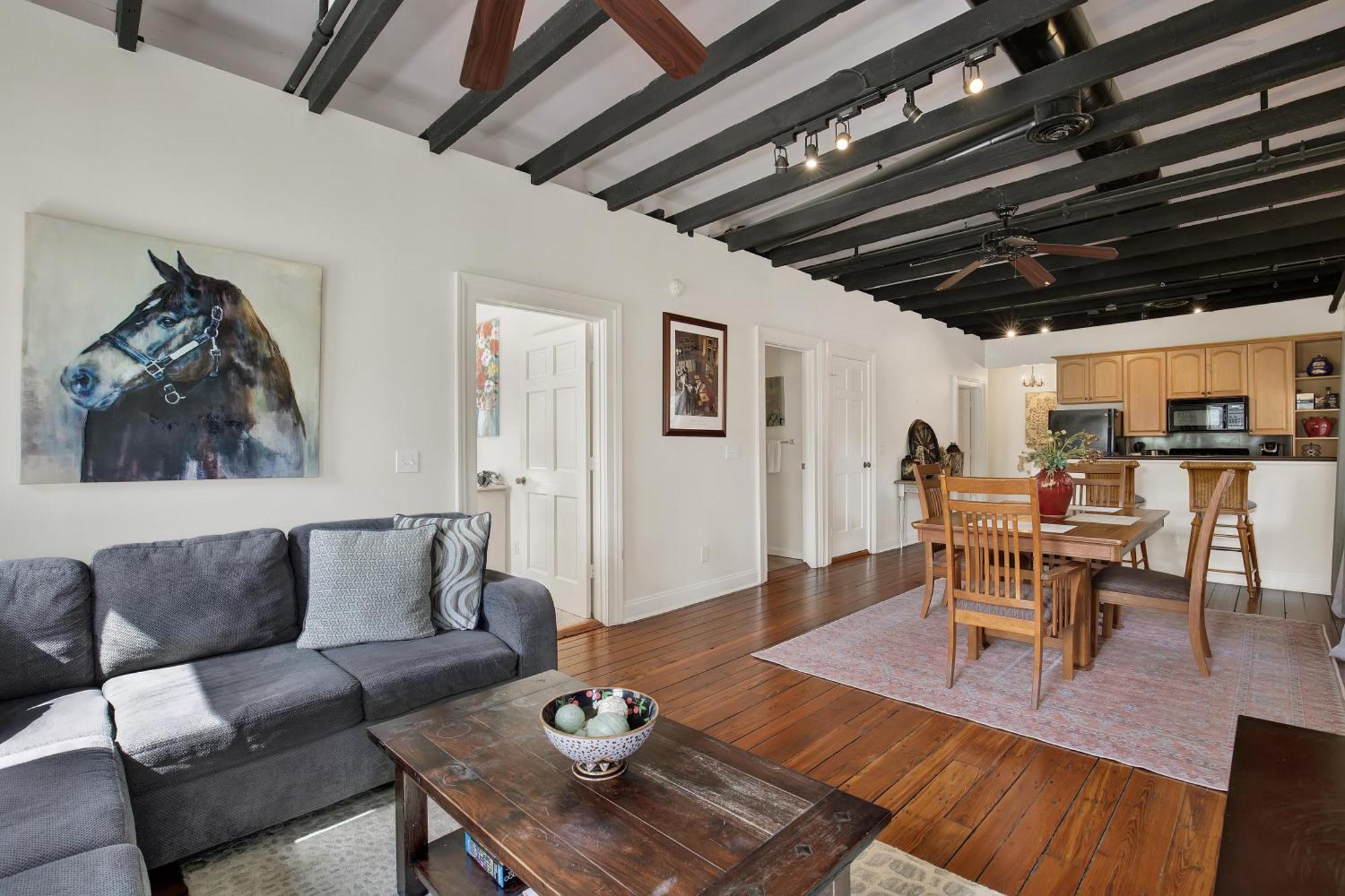 Market Loft - 4 Bedroom *