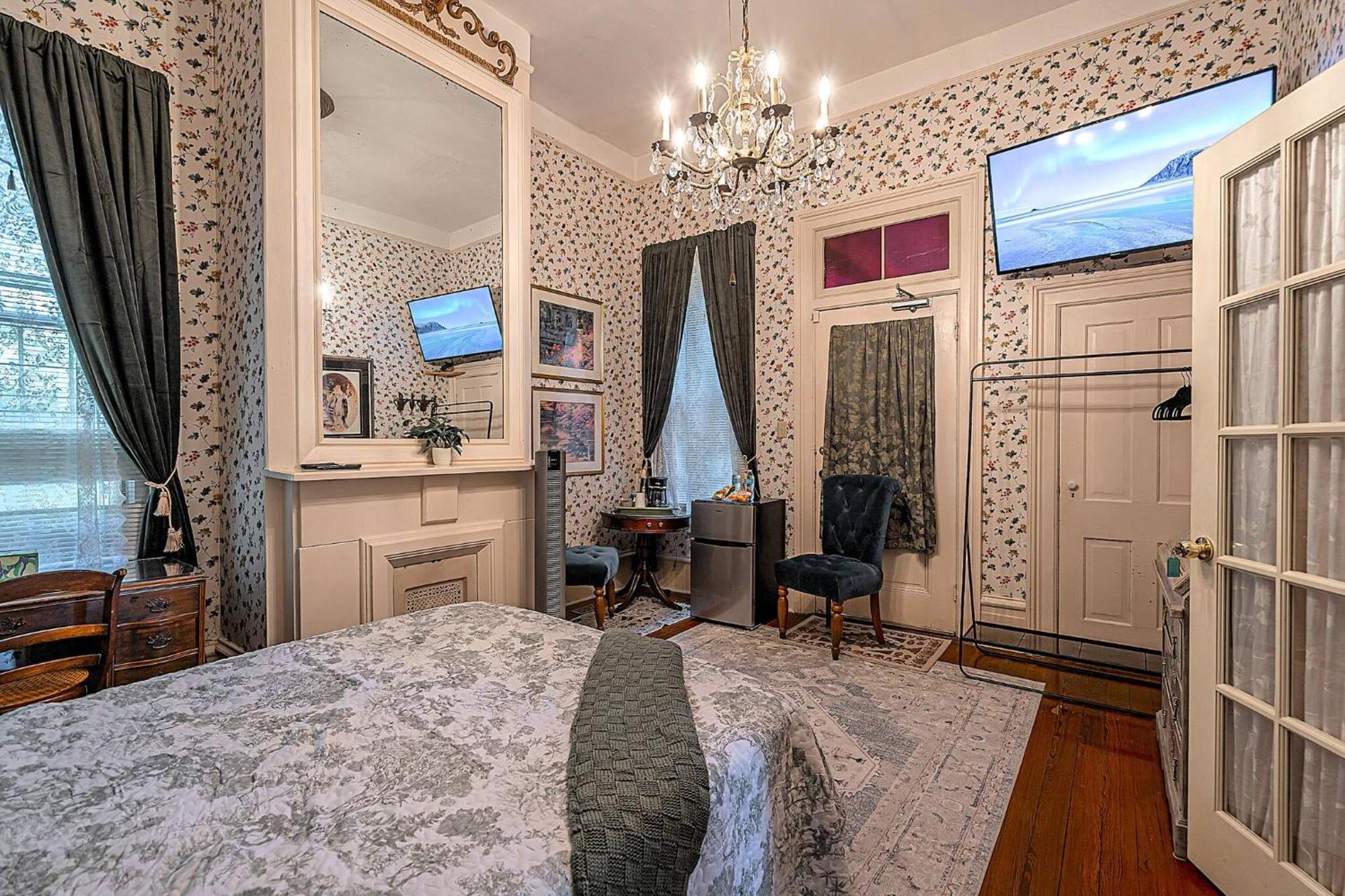 Unique Victorian Main House And Carriage House