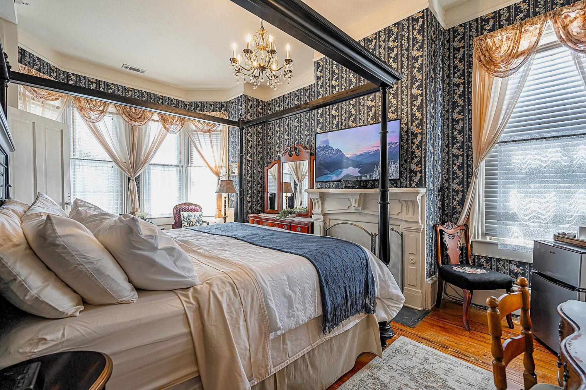Unique Victorian Main House And Carriage House