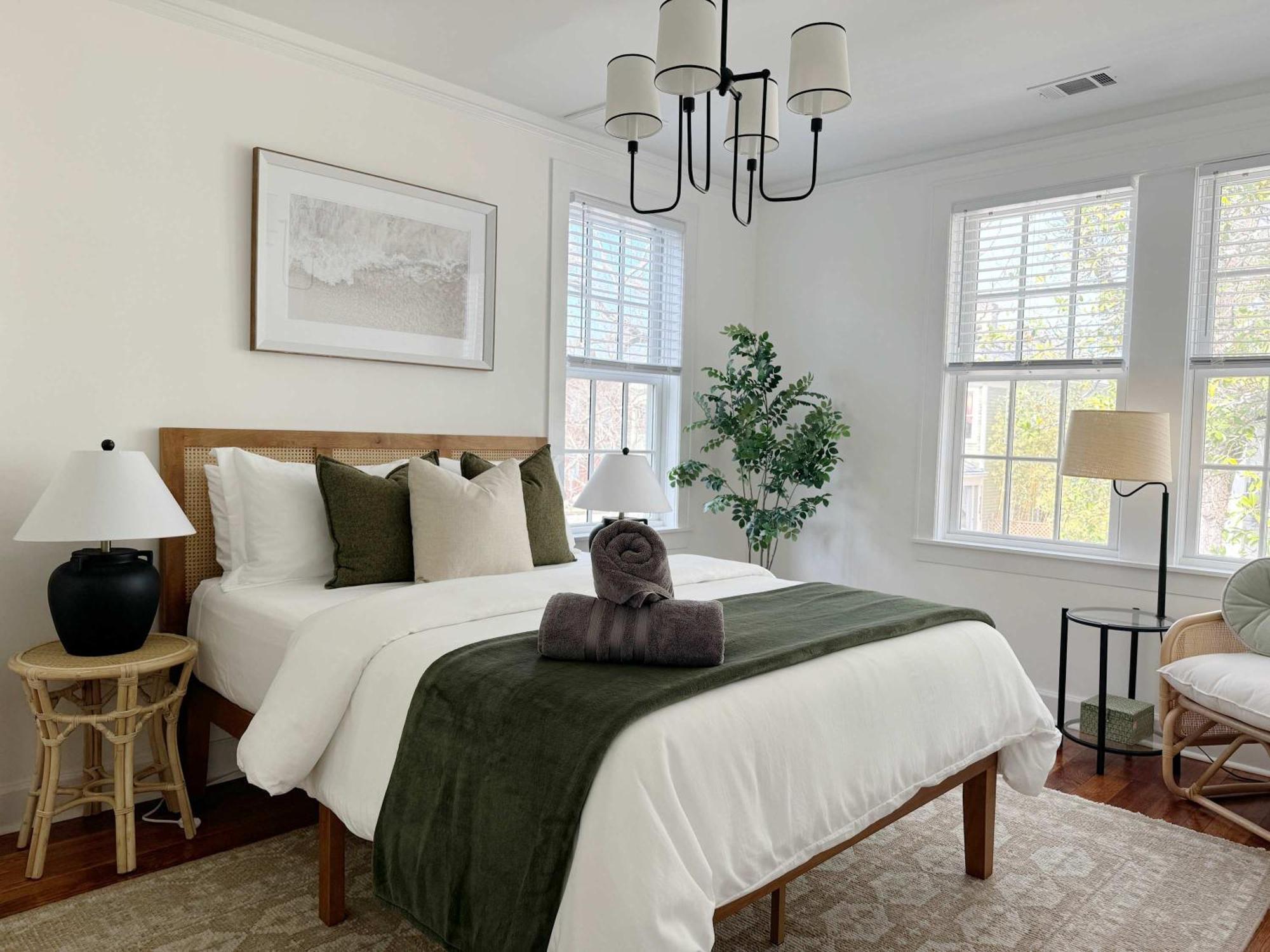 Holiday home Spacious 3-floor Downtown Retreat - Prime Location Savannah