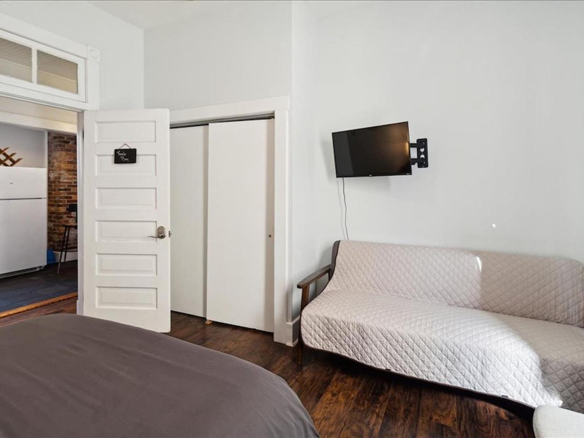 Holiday home Great Starland District Place For Group Stays! Savannah