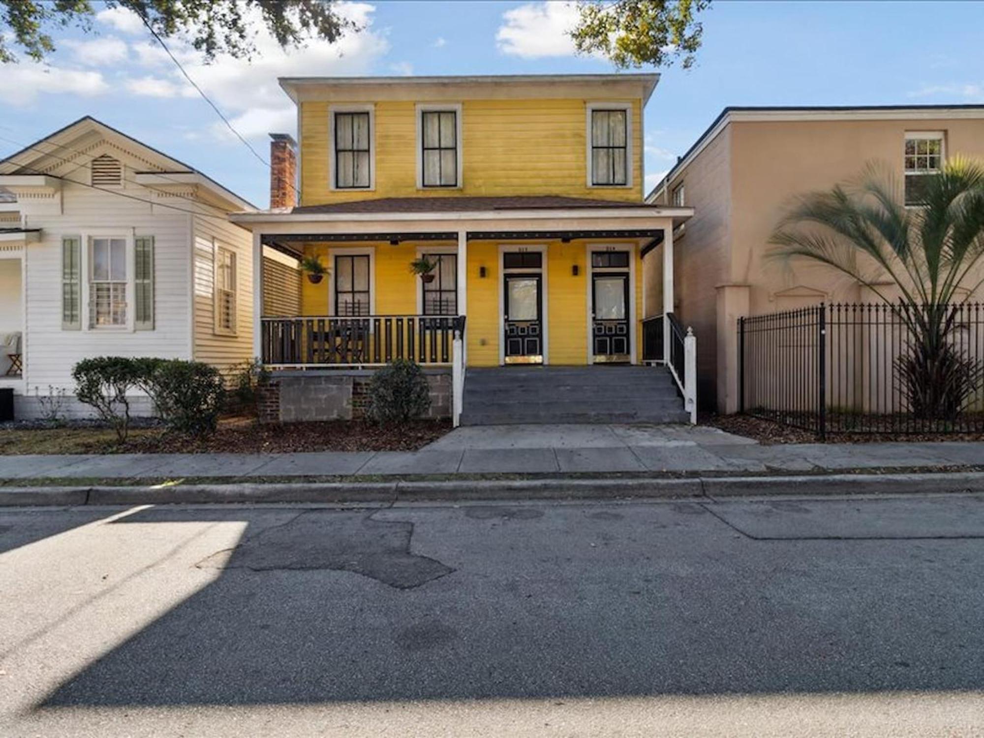 Great Starland District Place For Group Stays!