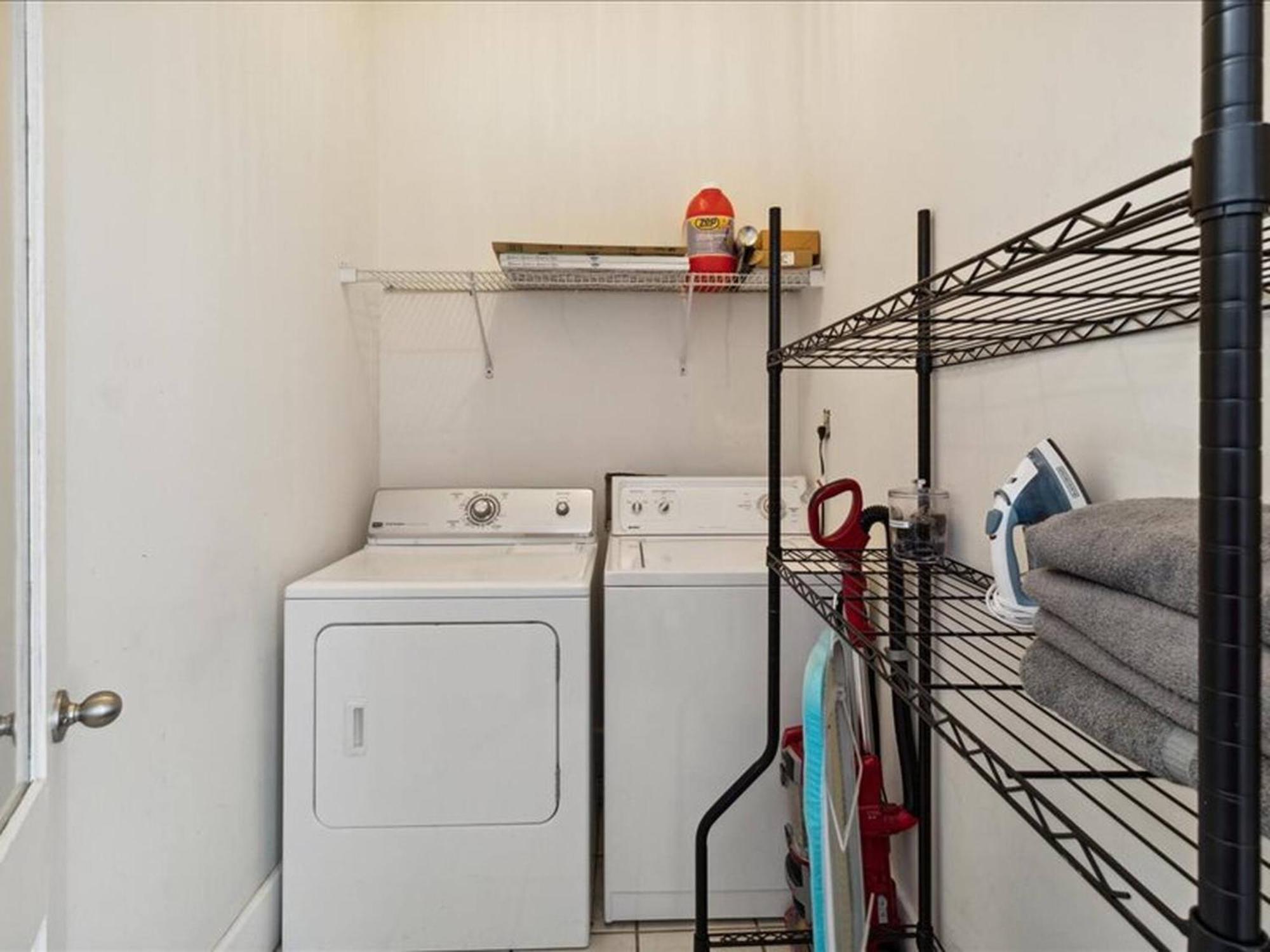 Great Starland District Place For Group Stays! Savannah