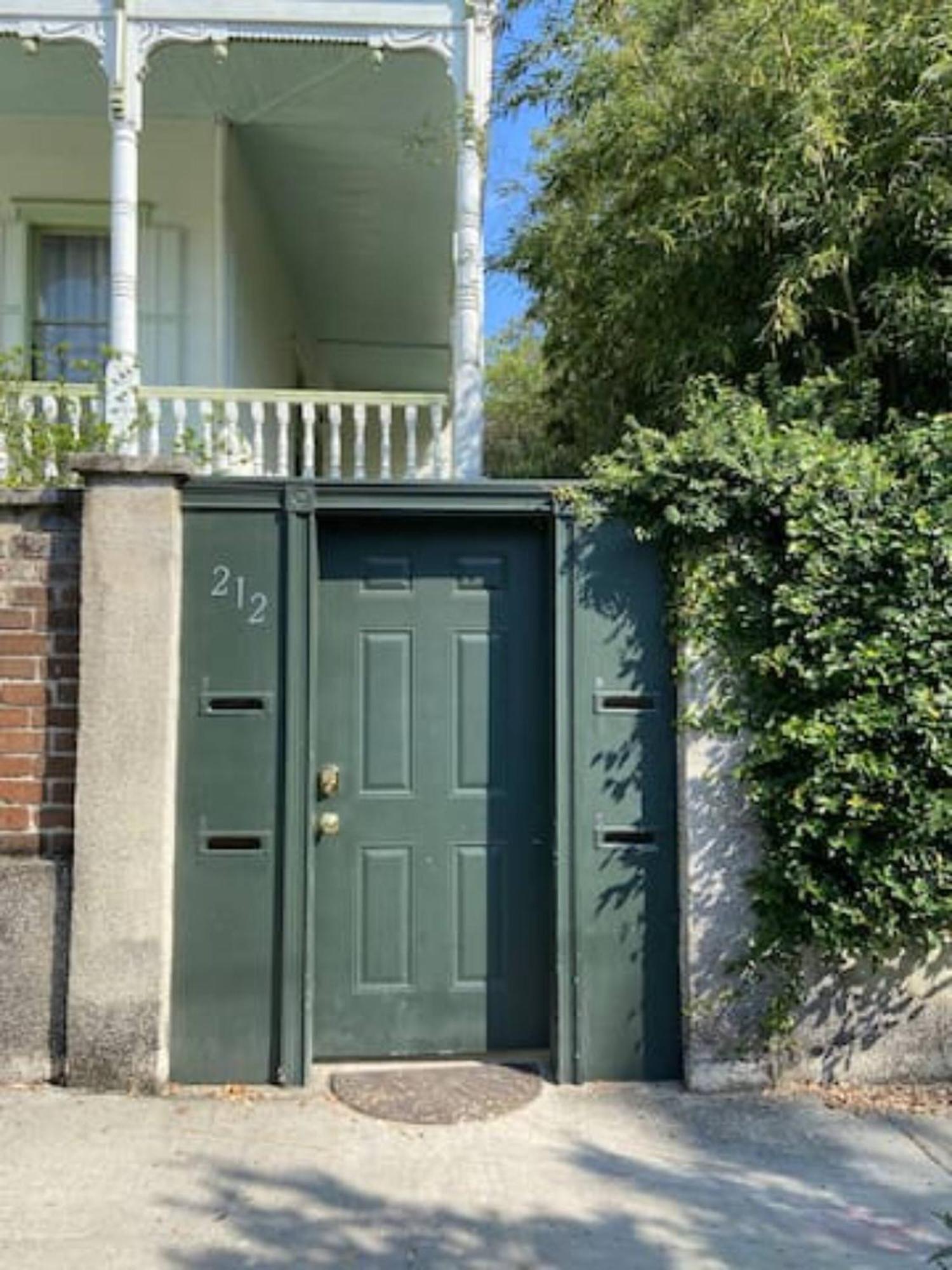 3bdr Classy Mid-century Ground-level Forsyth * Savannah