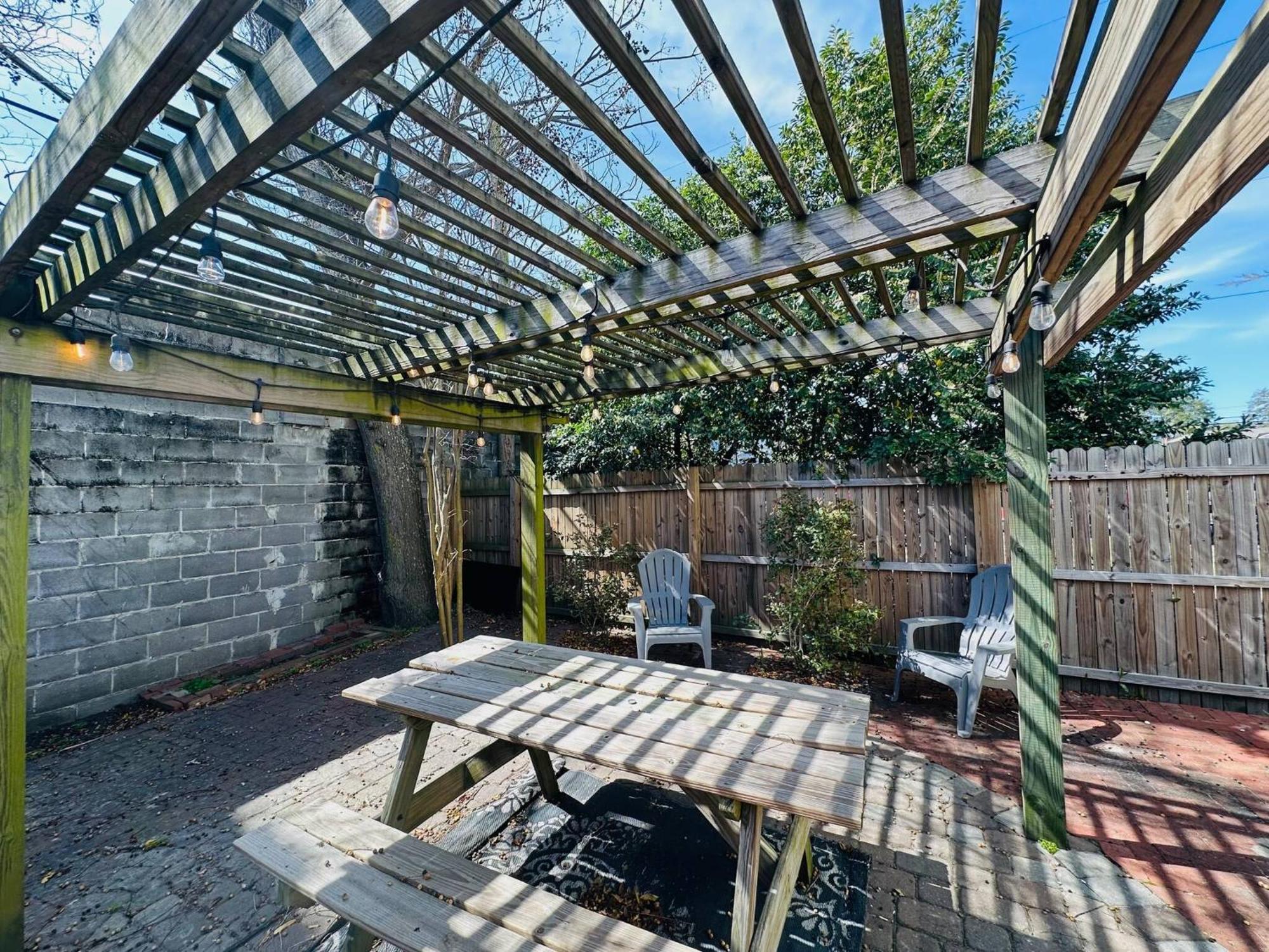 Holiday home Private Triplex Sleeps 22 Starland District