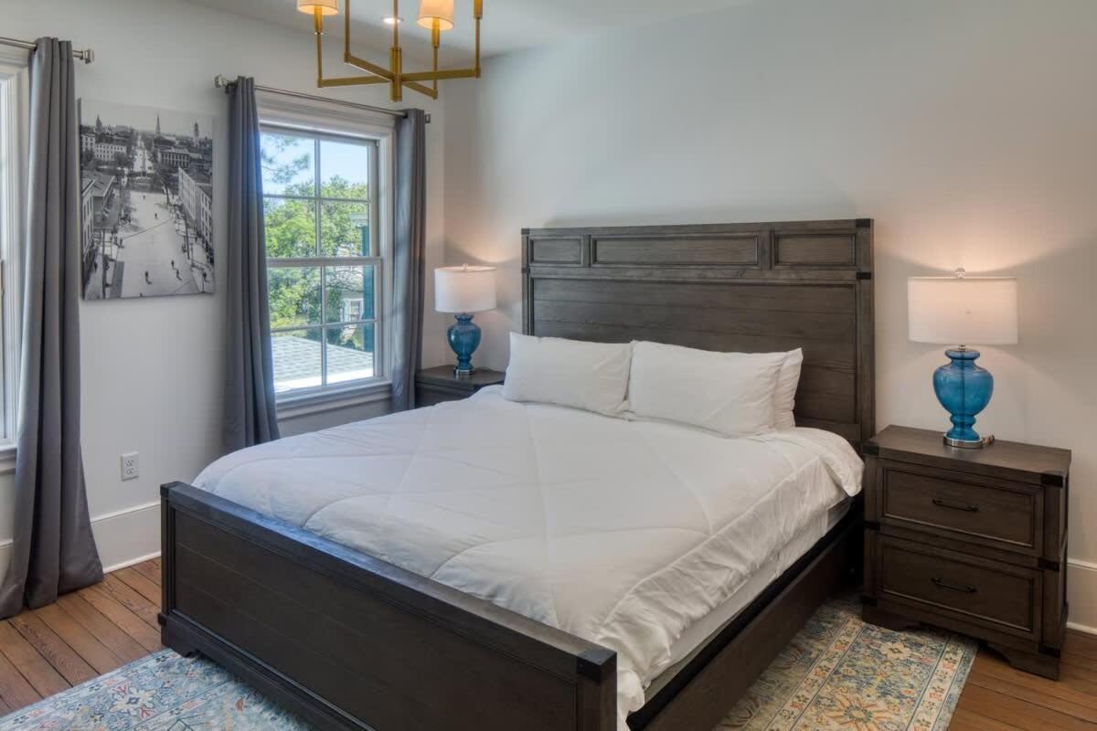 Luxvilla 3 Br-3 Ba Near River Street