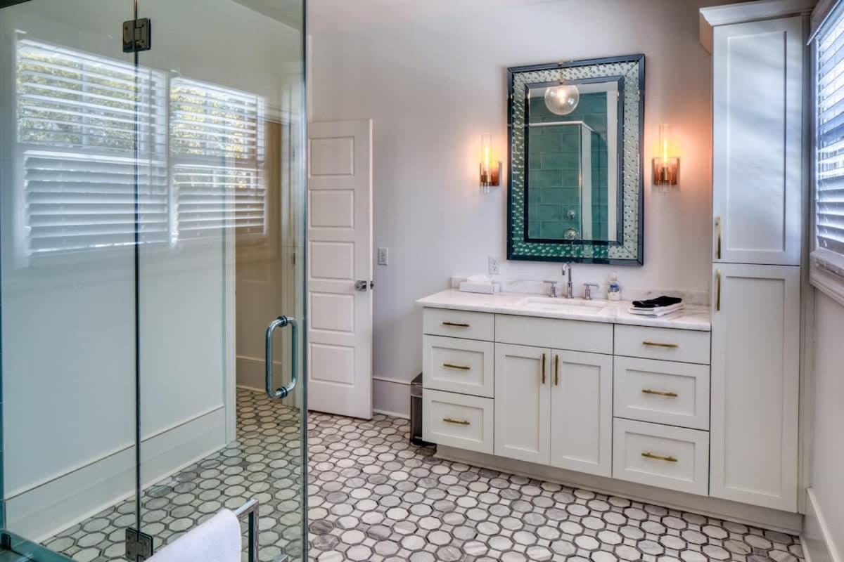 Luxvilla 3 Br-3 Ba Near River Street * Savannah