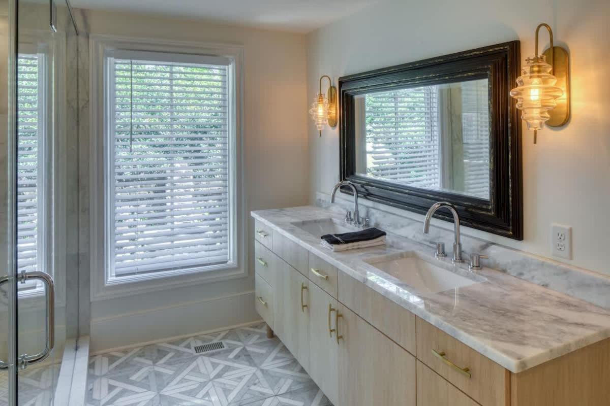 Luxvilla 3 Br-3 Ba Near River Street