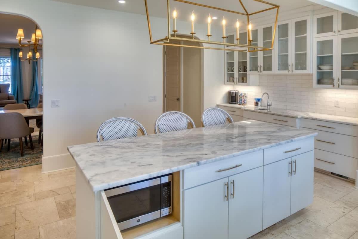Luxvilla 3 Br-3 Ba Near River Street Savannah