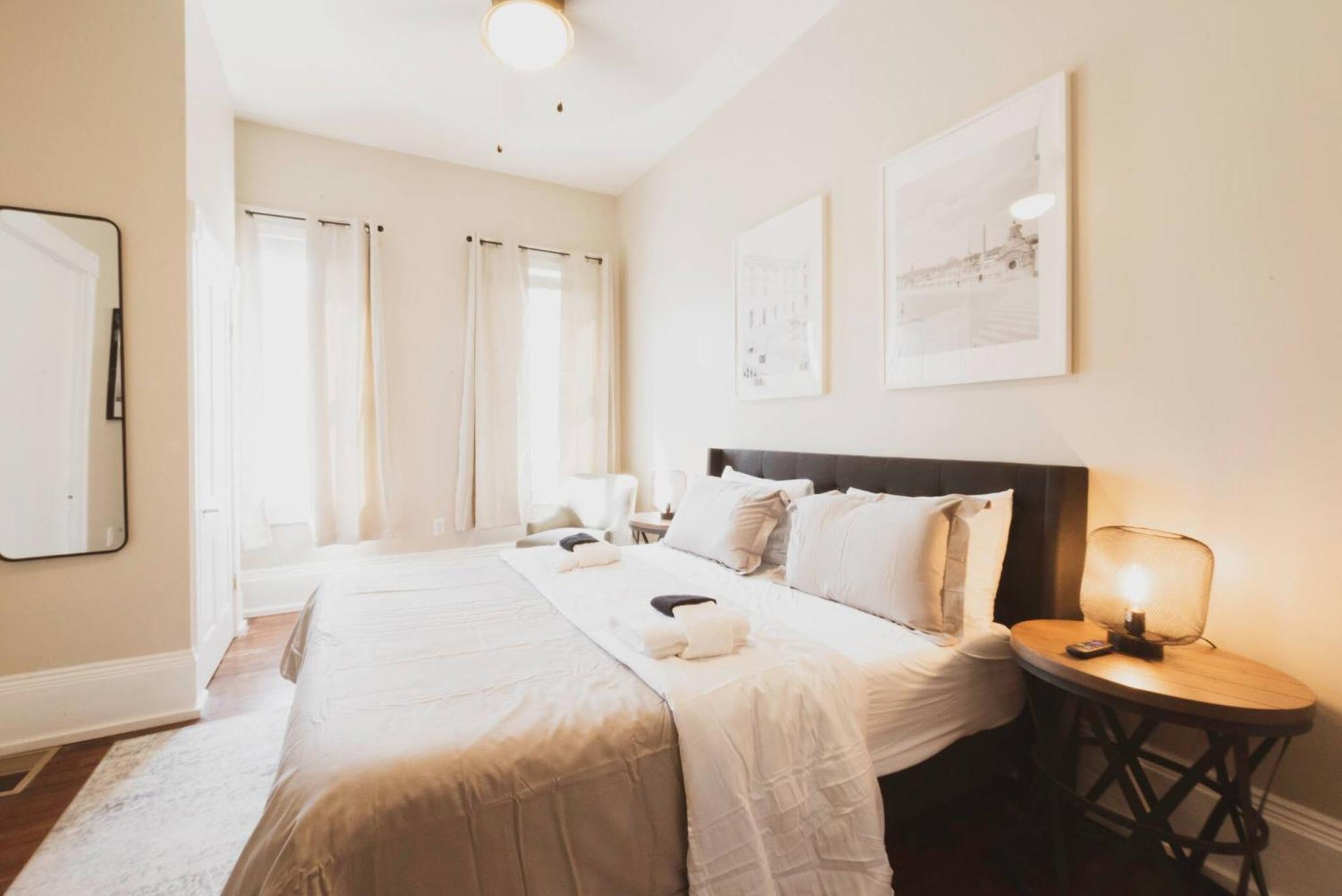 Entire Duplex 2 Apts & 6 Bdrs Near Forsyth Park! * Savannah