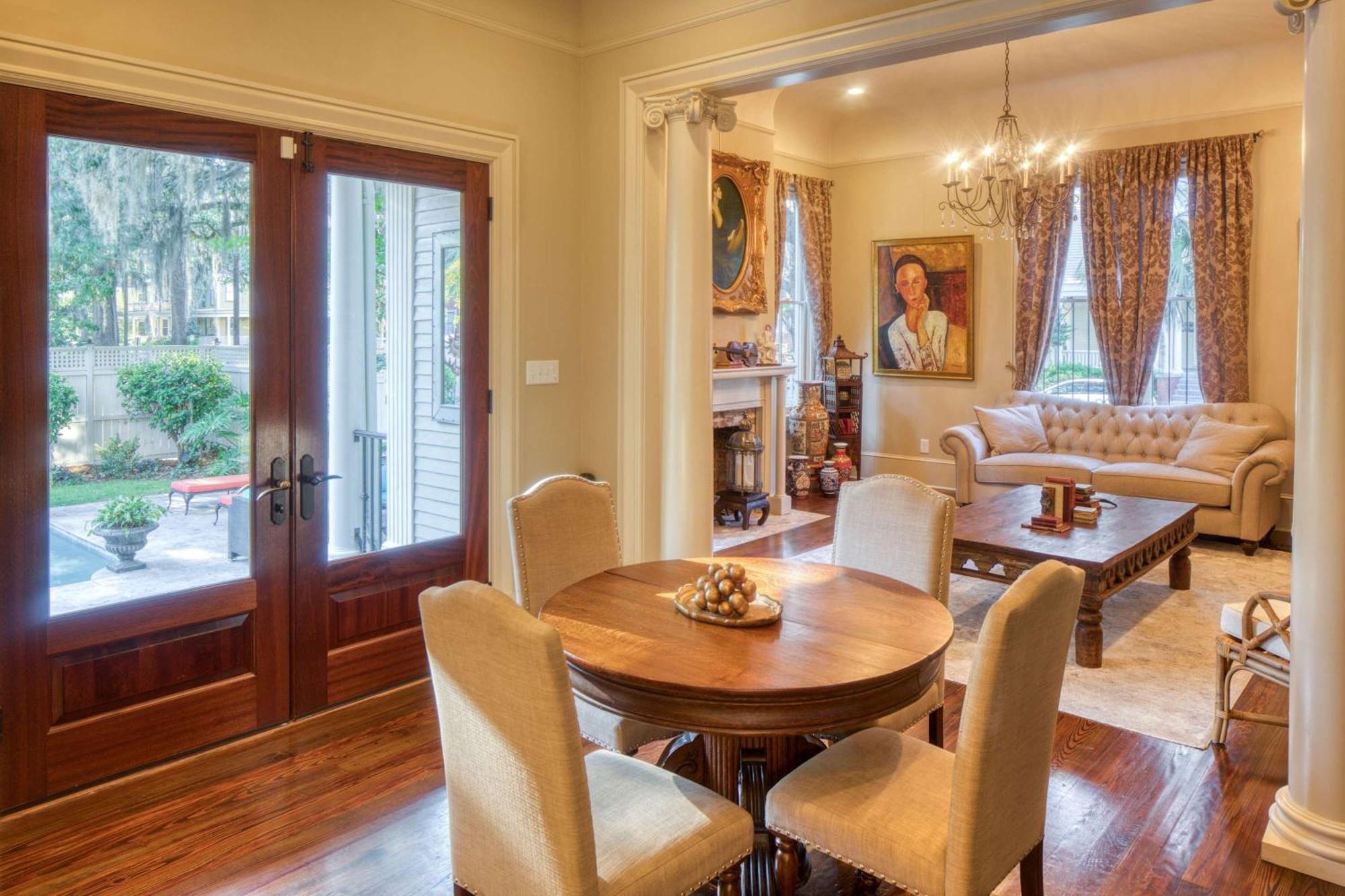 Estill Manor- Luxurious Estate With Pool & Garden - Sleeps 12 * Savannah