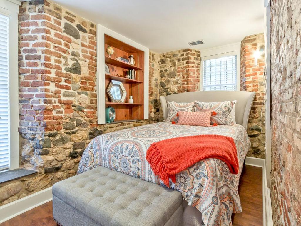 Habersham 2 Apartment