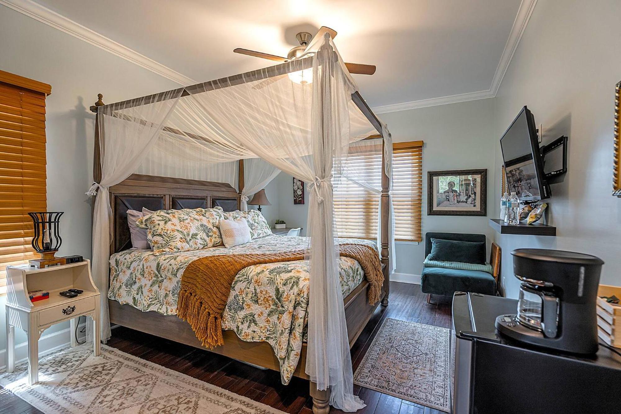 Unique Victorian Main House And Carriage House