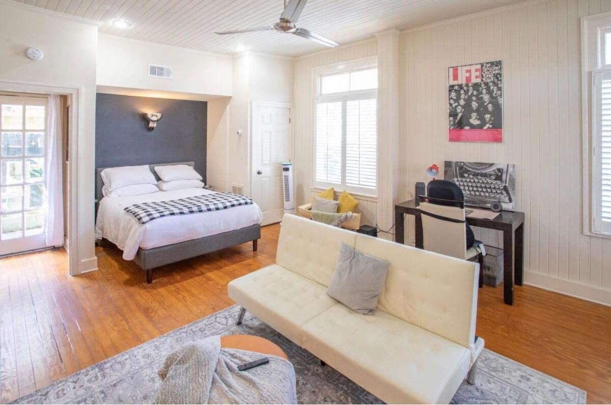 Romantic In Historic Downtown * Savannah