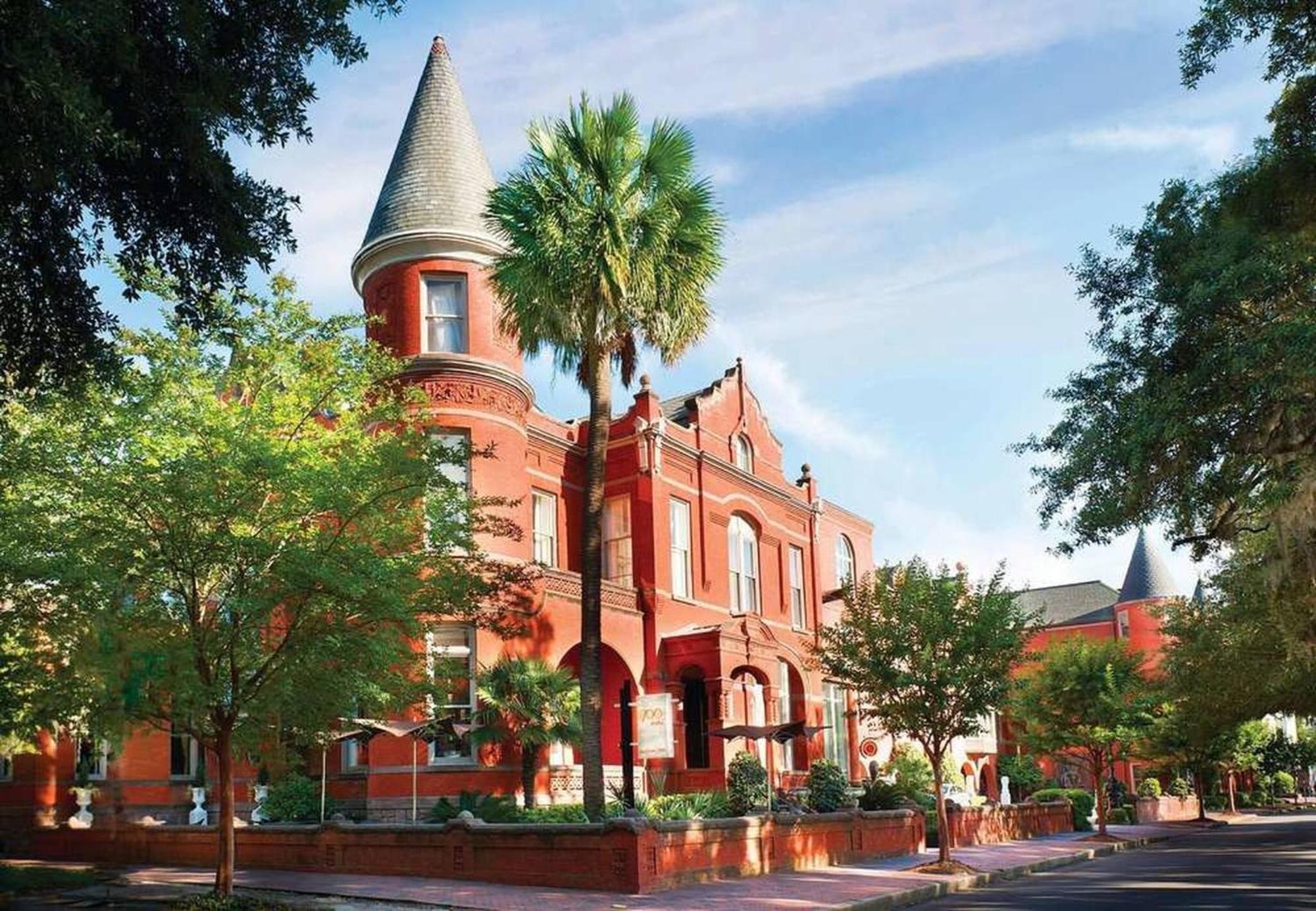 Apartment Heart Of Historic Carriage House
