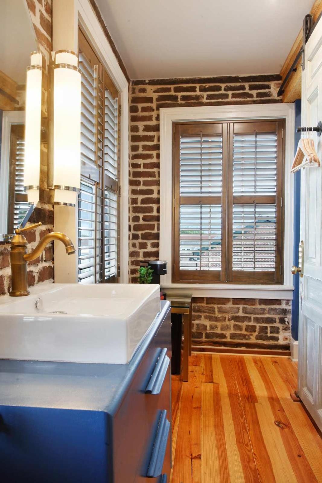 King 4th Floor Downtown Boutique Holiday home *